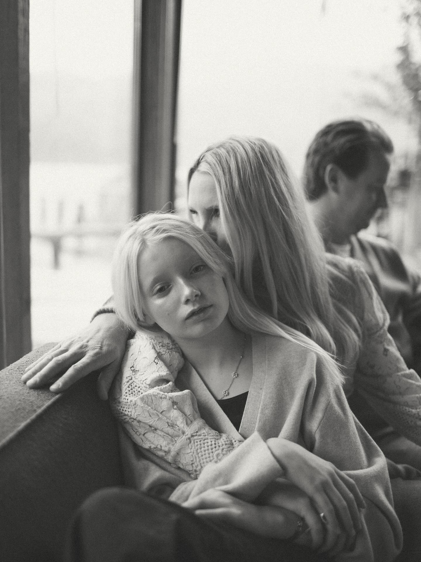 Here in the northwest, you either complain about the weather, or you own it. Preferably with cuddles and warm drinks 🤎🫶🏼