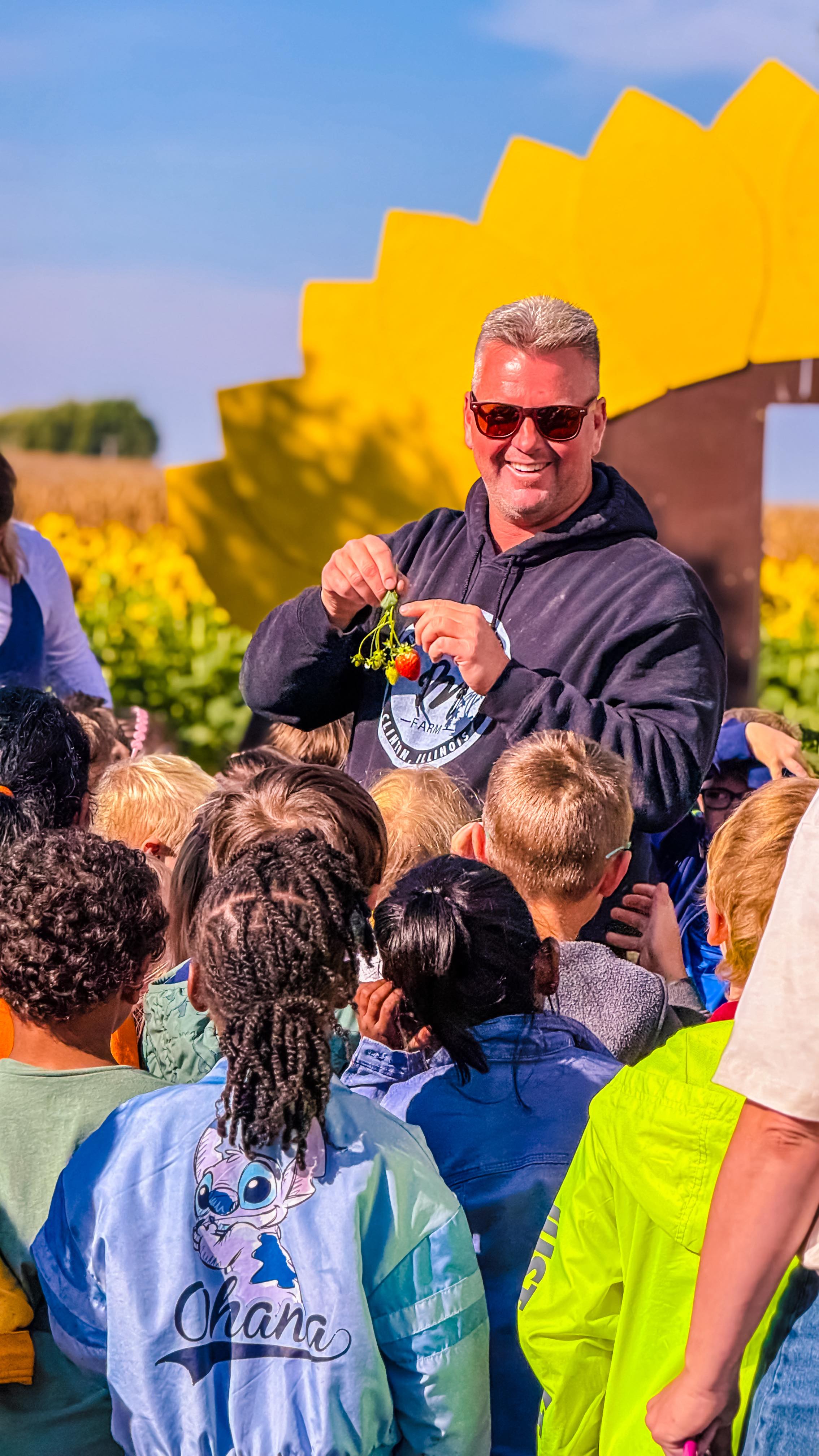 🎉 That’s a wrap on our 2025 field trip season! 🍂
While the farm is officially closed for the season, today we welcomed our final group — marking the end of an unforgettable fall filled with laughter, learning, and lots of fun. 🍓🌻🎃
A heartfelt 🙏 THANK YOU to all the schools and homeschool programs from DeWitt, McLean, Macon, Champaign, Sangamon, and Logan Counties who chose our farm for their fall field trips. Your visits made this season so special! 💗
#FieldTripFun #FallOnTheFarm #ThankYouTeachers