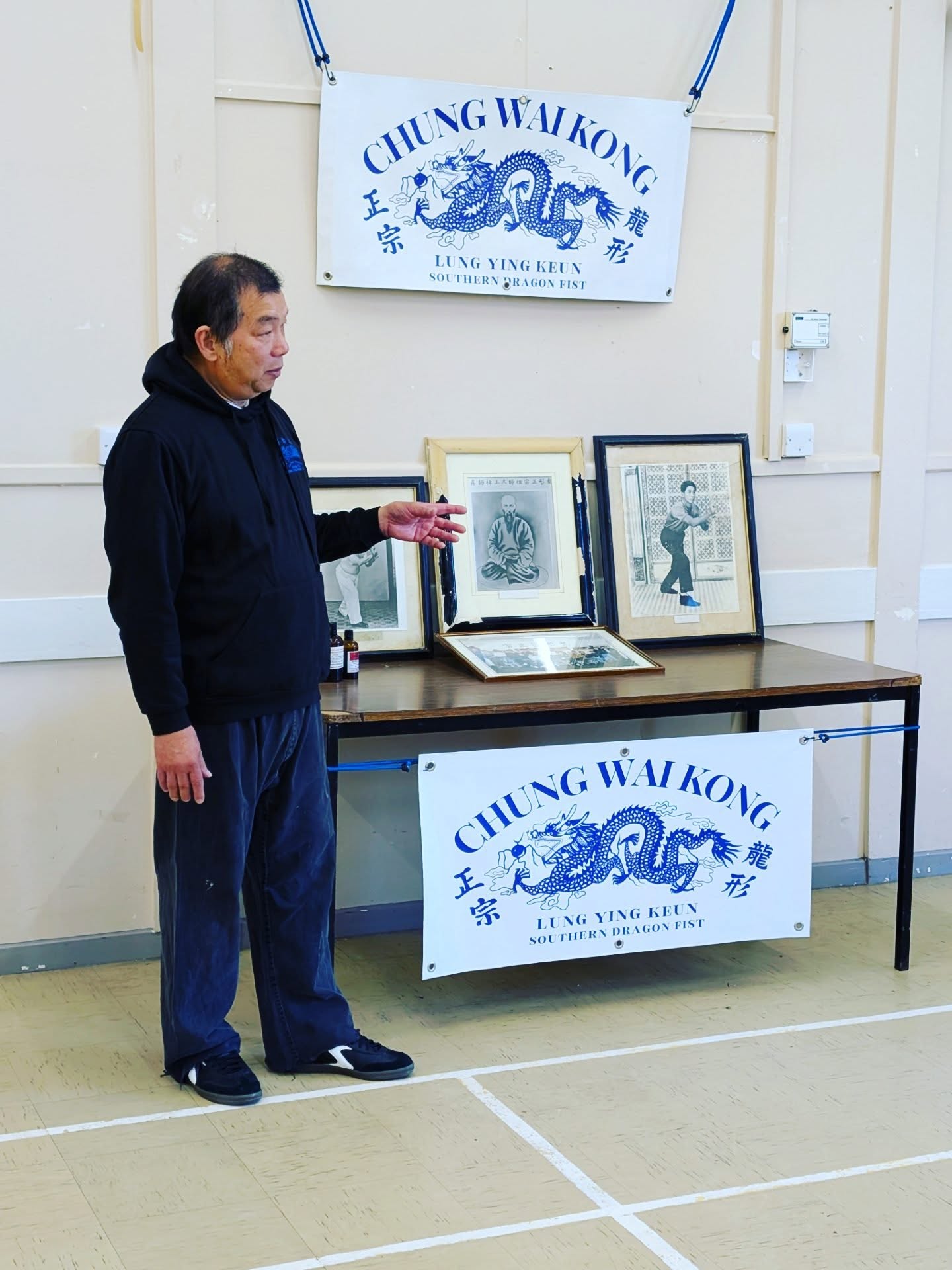 Some photos from our recent seminar with Sigong Chung Wai Kong in Wales. A great weekend of insight and development had by all, bringing together Lung Ying brothers from far and wide. Thanks to all who attended and helped make it happen. Looking forward to next year!
#kungfu #gongfu #lungying #dragonkungfu #hakkakungfu #sigong #sifu #chinesemartialarts #martialartstraining #qigong