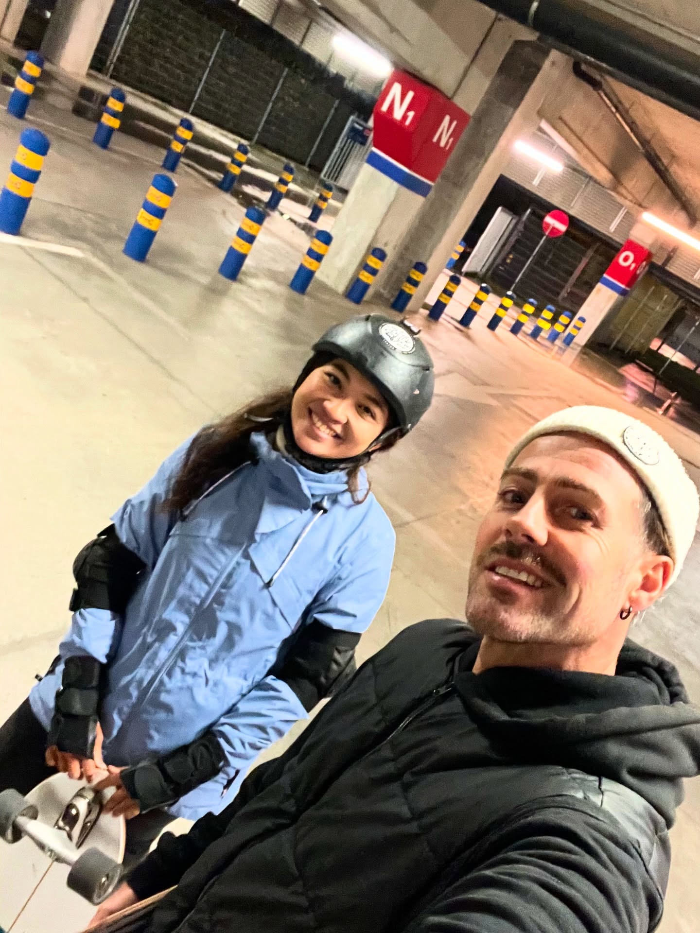 Welcome to the Brussels Surfskate Crew, Flora.
It was a stormy session, yet we brought it to a slaloming finish.
Thank you for the trust. Let’s keep on riding.
See you !
