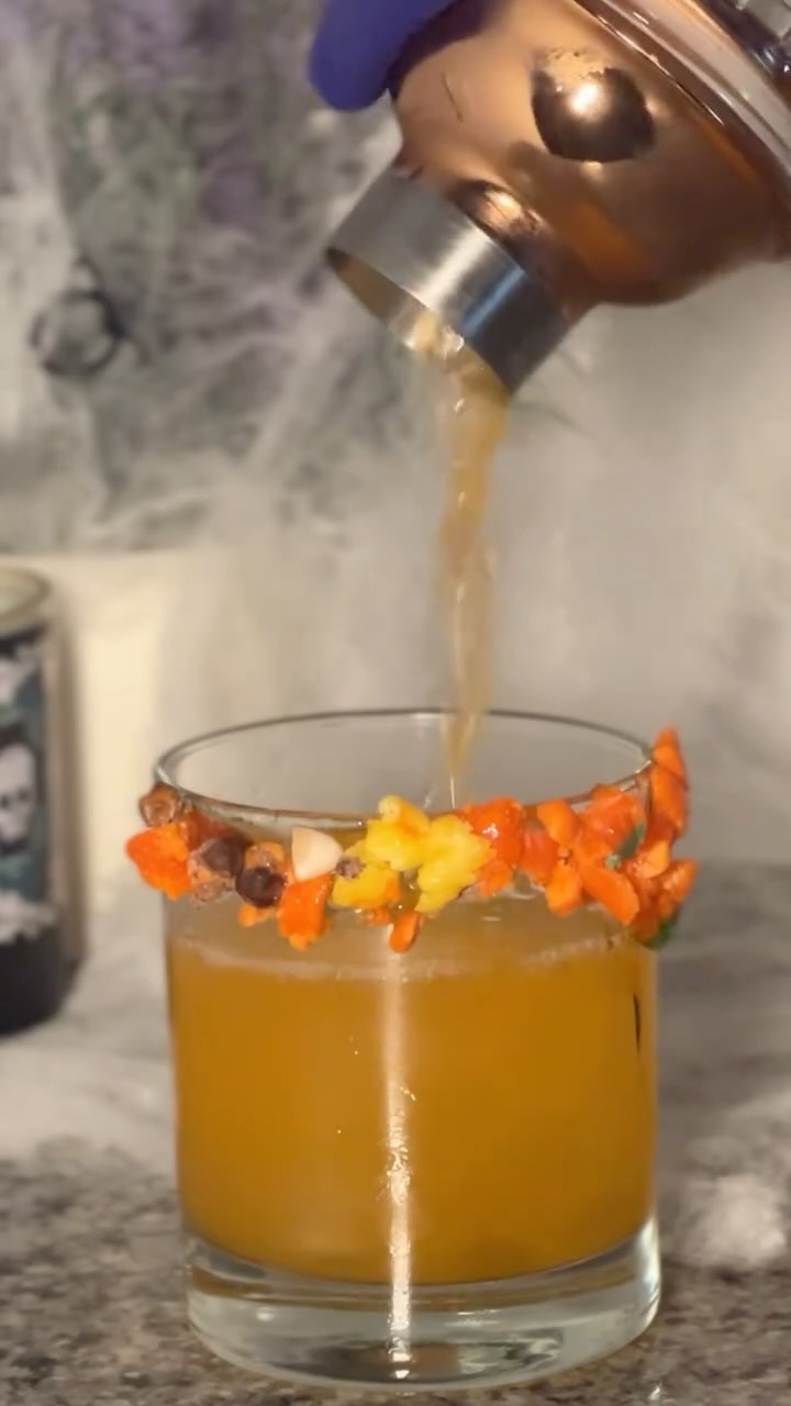 Its only right we end our series our with a drink for the candy corn lovers!! 😋🎃🌽 Have fun and be safe tonight! #wellpoured #cocktails #fallcocktails #halloween #fyp