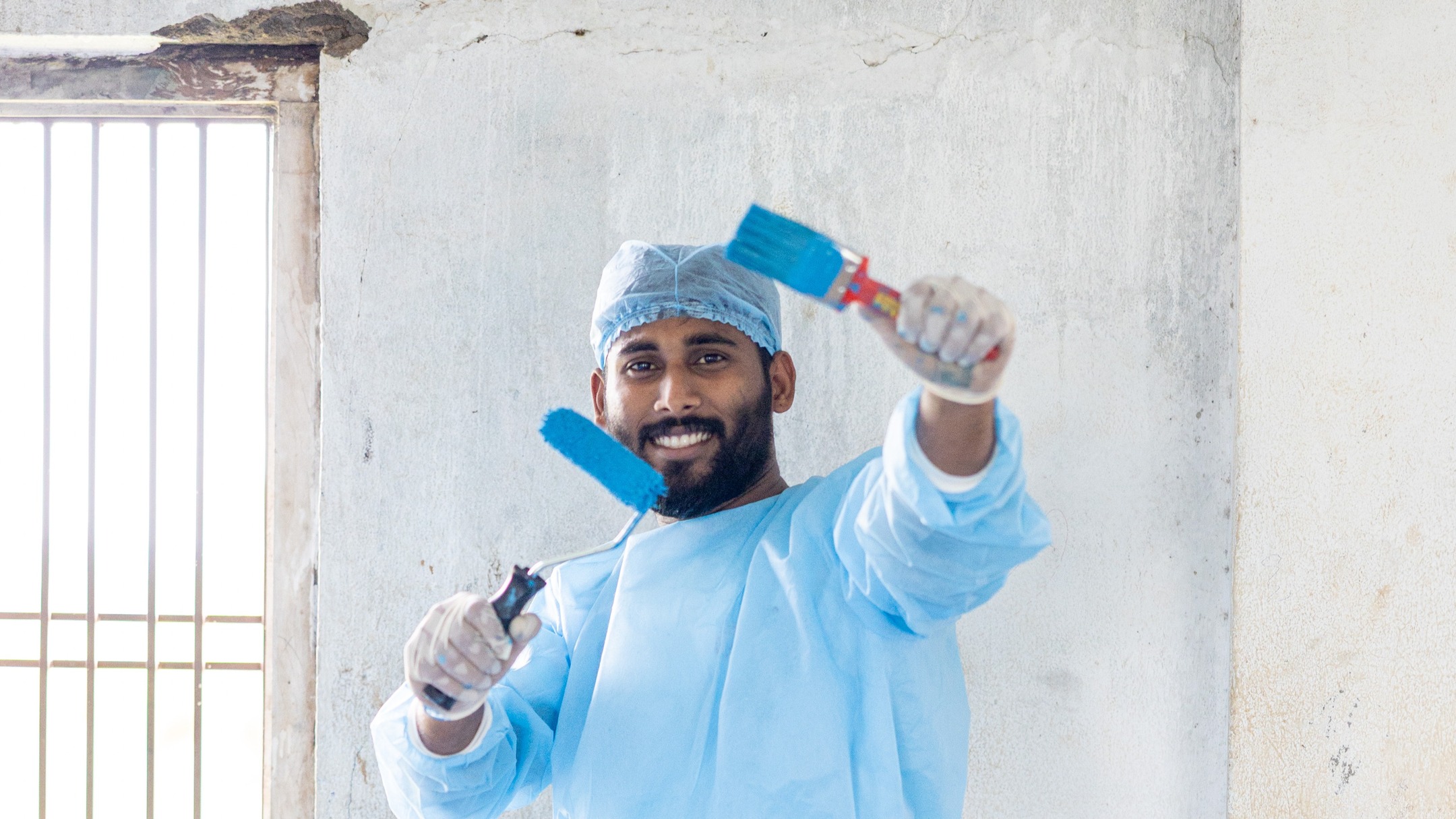 From dusty desks to dazzling colors, our Bidar school makeover was a splash of teamwork, laughter, and creativity! 🌈✨
Big cheers to the amazing Thomson Reuters volunteers and the Dream India Network team for turning paint cans into possibilities.