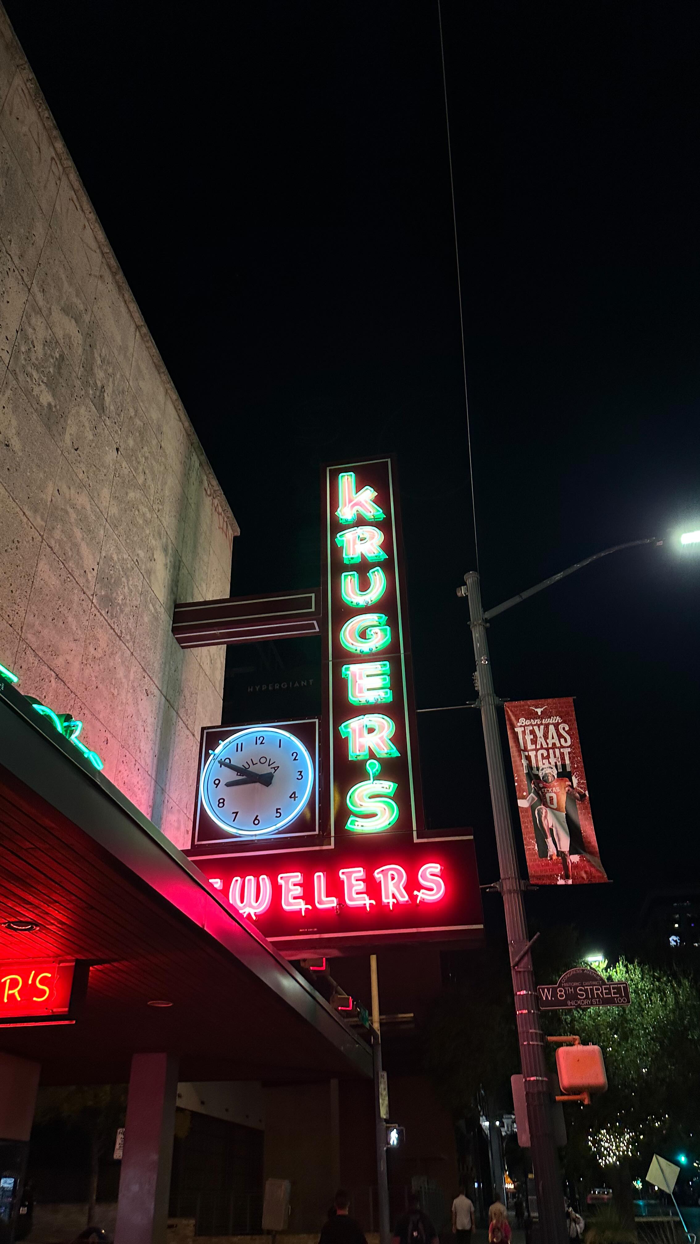 Spooky season may be over but you can still see some spooky spots around Austin! We went on a ghost tour around the city with @usghostadv and stopped by some of the most haunted places in Austin. I learned some things about Austin that I didn’t know, even after 8 years of living here! I also loved that the tour was dog-friendly so Murphy could enjoy the ghost stories and a nice walk through downtown
.
.
.
#TexasToDo #TrueAustin #ghosttour