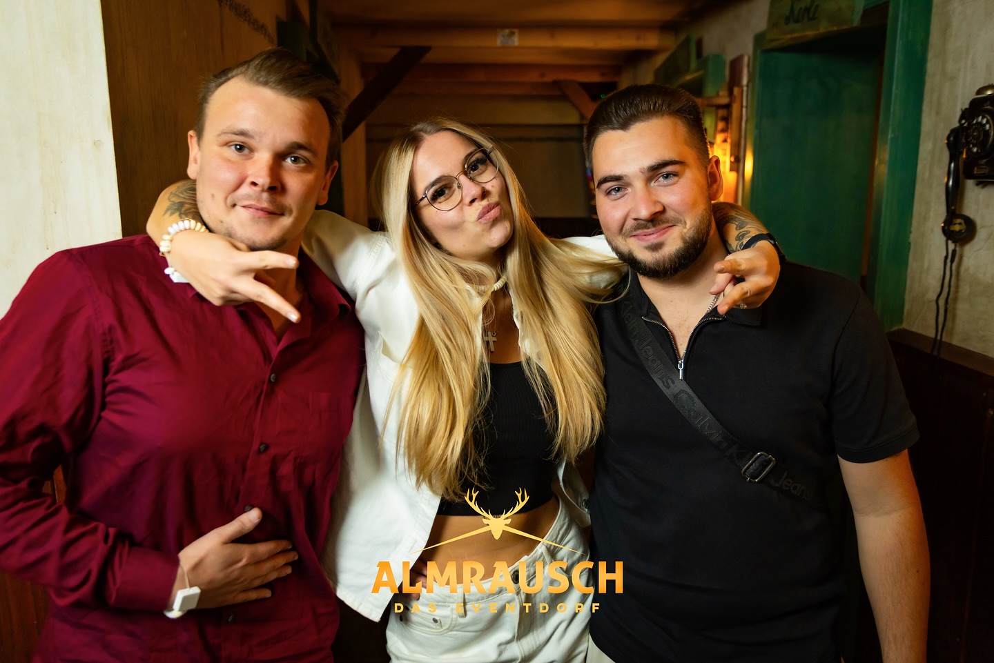 Das Almrausch ist bunt! Und die Almrausch-Family wächst immer weiter 🫶🏼😻
#mitFreundenFeiern #Almrausch_rt #nurlieben #reutlingen #metzingen #events #veranstaltungen