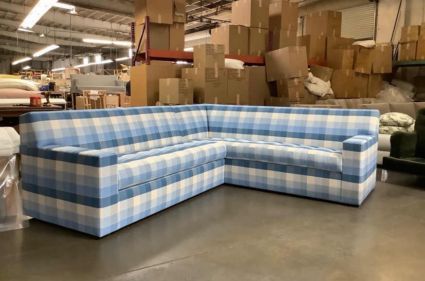 That perfect plaid moment 💗
Fresh from the workroom — this Christopher Hyland check makes such a statement! Beautifully tailored on this custom sectional designed by @sokoljohnsoninteriors.
Shown here in the pink colorway — proof that plaid can feel both timeless and fresh.
#ChristopherHyland #andreaontheroad #textilelove #interiordesign #customfurniture #patternplay #sokoljohnsoninteriors