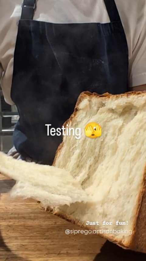 Ever stared at a baking recipe that looked way more complicated than your usual cookies? š
Thereās something so fun (and kinda nerve-wracking!) about trying a new bakeāwhether itās sourdough, macarons, or that fancy layer cake you saw online. Will it rise? Will it collapse? Will it taste as good as it looks?
But honestly, that little rush of excitement is why I love baking new things. It keeps things fresh, creative, and never boring. Even the āoopsā moments teach me something!
What drives you to try a new bake? Is it curiosity? A special occasion? Or just the joy of filling your kitchen with that amazing smell?
Tell me your latest baking adventureāsuccess or happy mess! š§š
#crumbshot #crumb #opencrumbmastery #sourdough
#sipregobreadworkshops #painaulevain #naturallyleavened #pastryworkshops #homemade #bread #pastryclass #pastryworkshopbrisbanr #sourdoughbaking #sourdoughclub #sourdoughlove #pastryclassbrisbane #PastryLovers #breadstagram #homebaker #homebakedbread #brisbanesourdough #crumbshot #glutenfreesourdough #glutenfreebrisbane #glutenfreesourdoughbrisbane #brisbanesourdoughclasses #howtomakesourdoughbrisbane #beginnerssourdoughbrisbane #baguettesclassbrisbane #brisbanebestsourdough