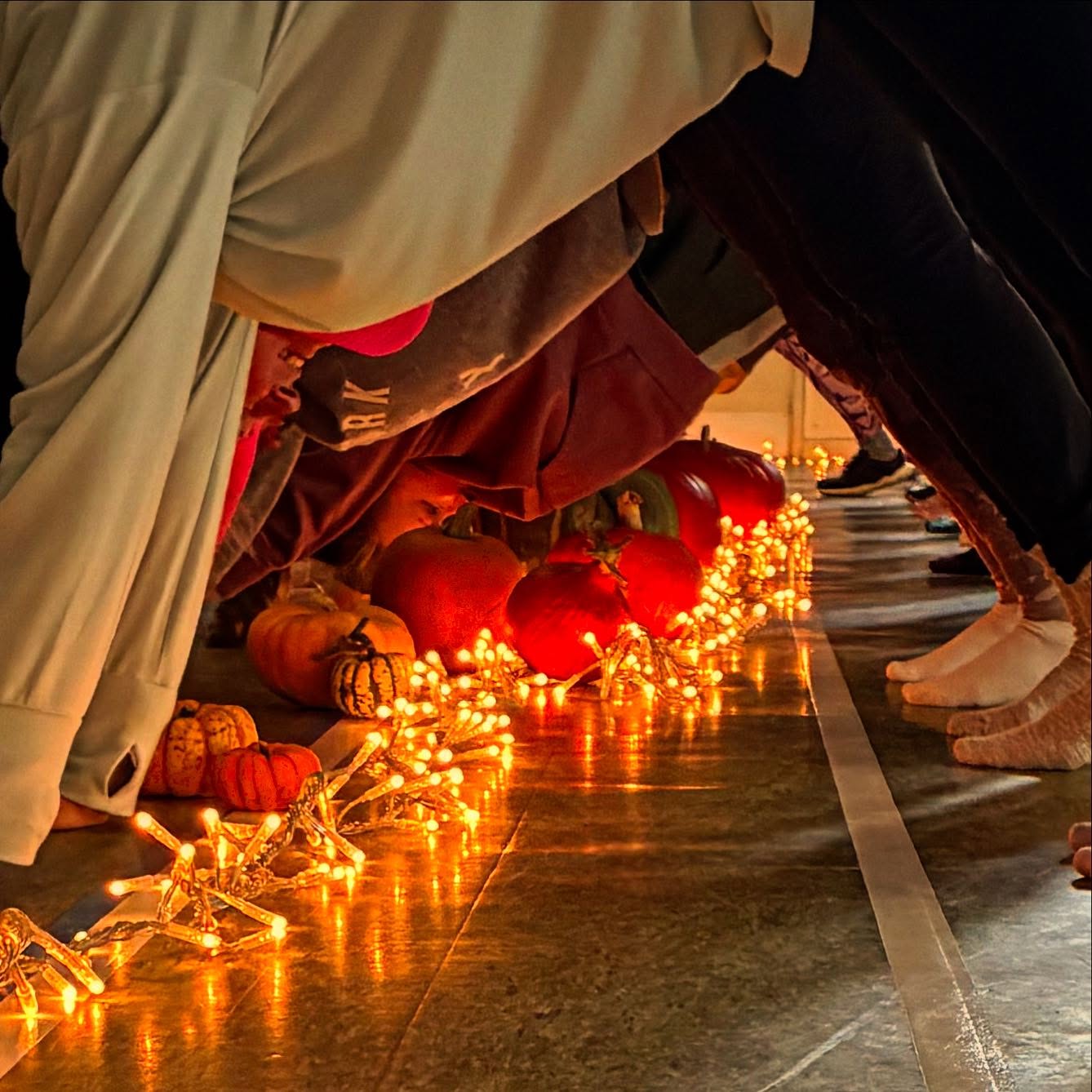 Thank you all for making the pumpkin workshop so awesome this morning 🤩 🎃
The next workshop is winter defence on Sunday 30th November
Wreath building is 29th and 30th November
Have a lovely rest of your Sunday
.
.
#plymflowyoga #yoga #yogapractice #flowyoga #vinyasa #vinyasaflow #yogaclass #plymstock #plymouth #yealmpton #yealmptoncommunitycentre #brixtondevon #southhams #devon #yogaworkshop #yin #meditation #pumpkins #pumpkin