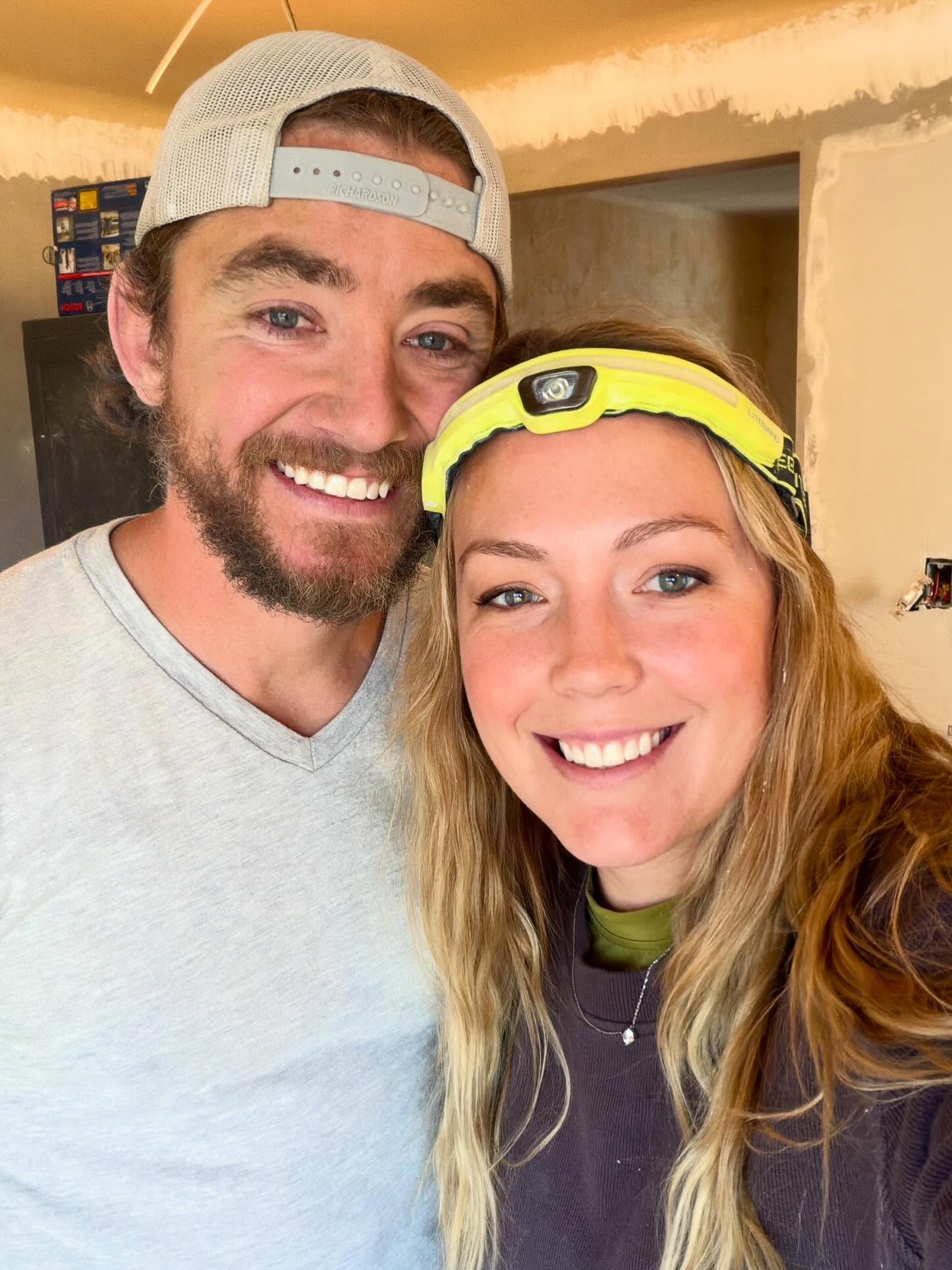 Officially 6 weeks in powered by coffee, good music, big messes, and even bigger visions
So much has already been done, but can we make it happen in just another 4.5 weeks?!! Woo nelly
xoxo, your new fav renovating couple 🫶🏻