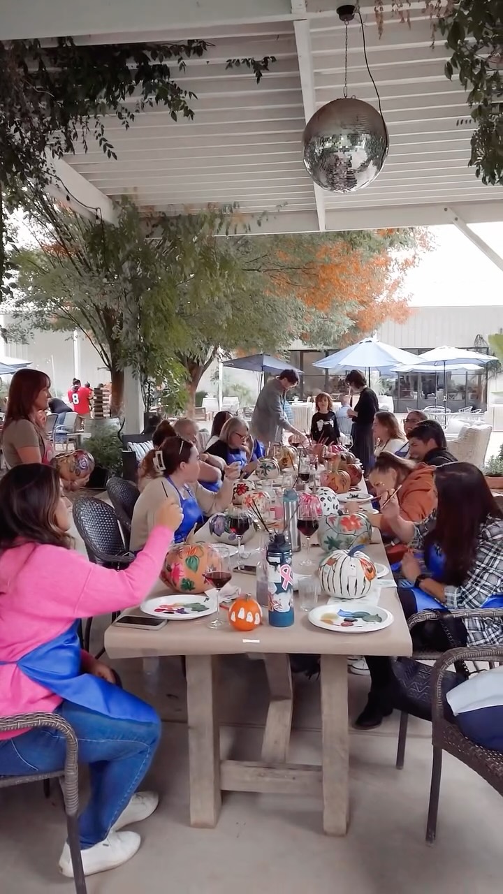 Yesterday’s pumpkin painting class with Chelsey was a hit. Cozy fall vibes, clinking glasses, and so many gorgeous gourds. Keep an eye out for our upcoming classes and events!
#durstwinery #durstmoments #lodiwine #visitlodi #acampo #durstwineryandestate #pumpkins #pumpkinpainting #fallvibes