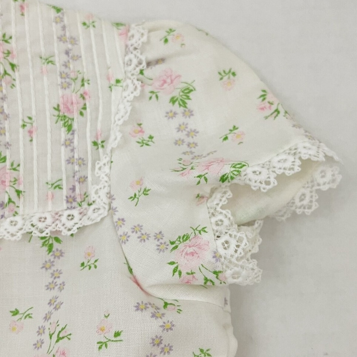 ~ditsy florals~
Size 4
SOLD