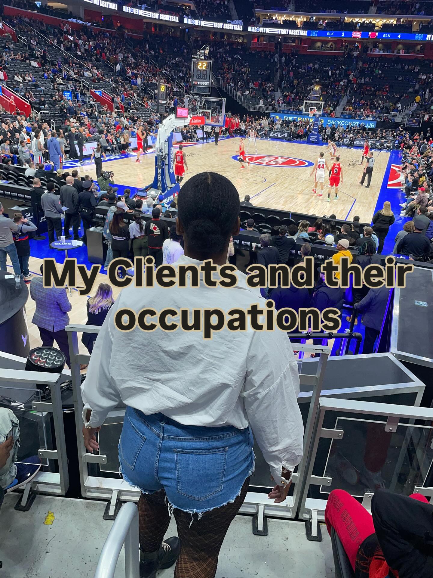 Some of my favorite ladies from all different fields 💅🏾
Ready to become a client? Book now using the link n my bio!
Don’t miss out on this season’s hottest Halloween nail sets👻
.
Follow @ronniediasianails ✨
.
.
#toledonailtech #nailcontent #nailtechlife #sylvanianailtech #bgsu #utoledo #findlaynailtech #limanailtech #bowlinggreennailtech #woodcounty lucascounty #toledoohio #toledonails #maumeenailtech #monroenailtech