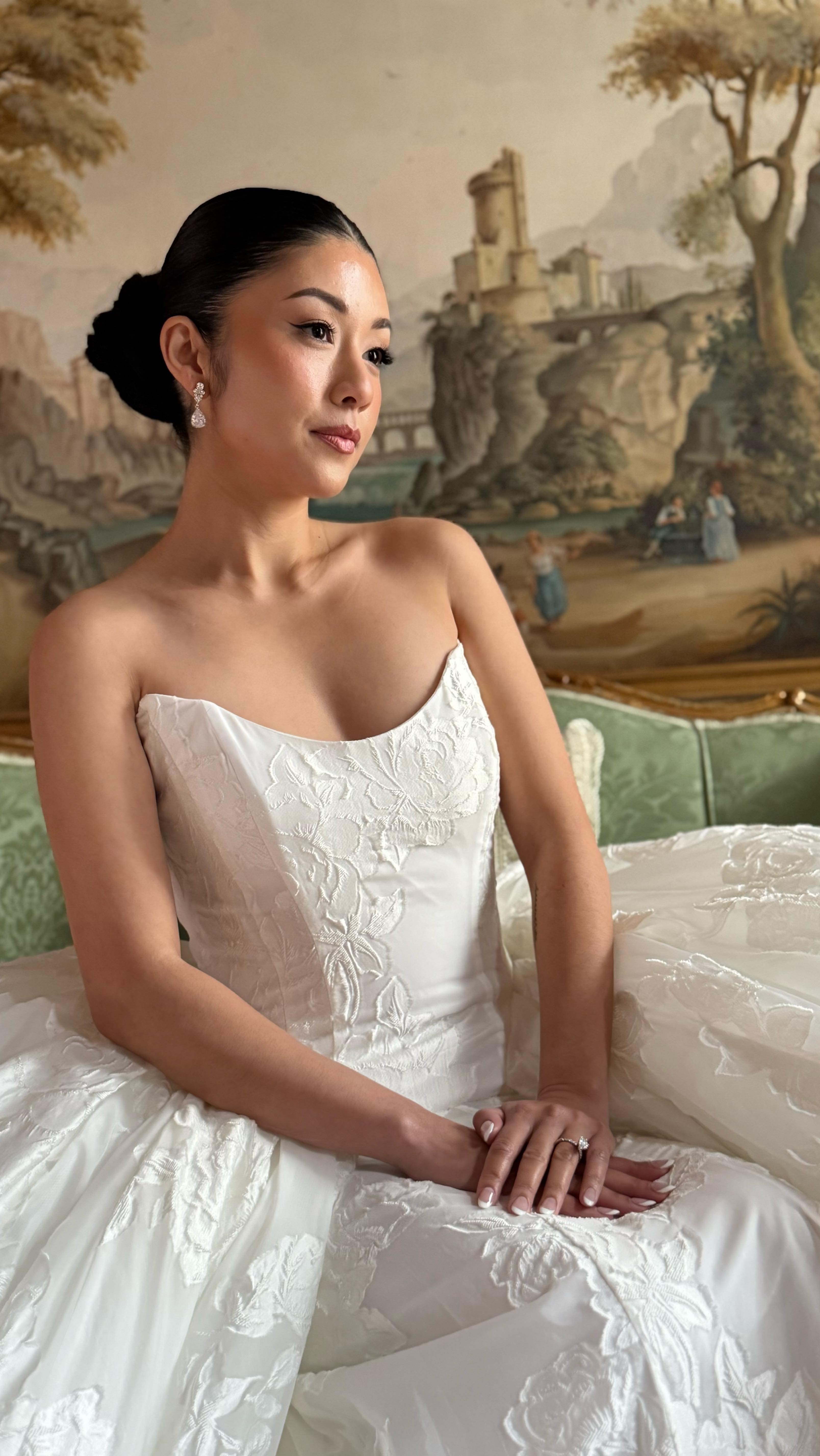 Dreamy Wedding in the beautiful #tuscany Location @villacinituscany
Video @aberrazioni_cromatiche_studio
#giuliapapkewedding #weddingmakeupartist #muawedding #destinationwedding #giuliapapkemua #adaywithme #instagood #instagram #instalike #daywithme #destinationweddingtuscany #luxuryweddings #weddingmakeupartist