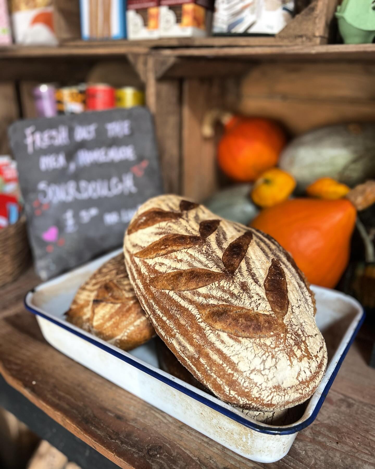 ❤️Fresh out the oven, homemade Sourdough❤️
Available now in shop!
£5 per loaf