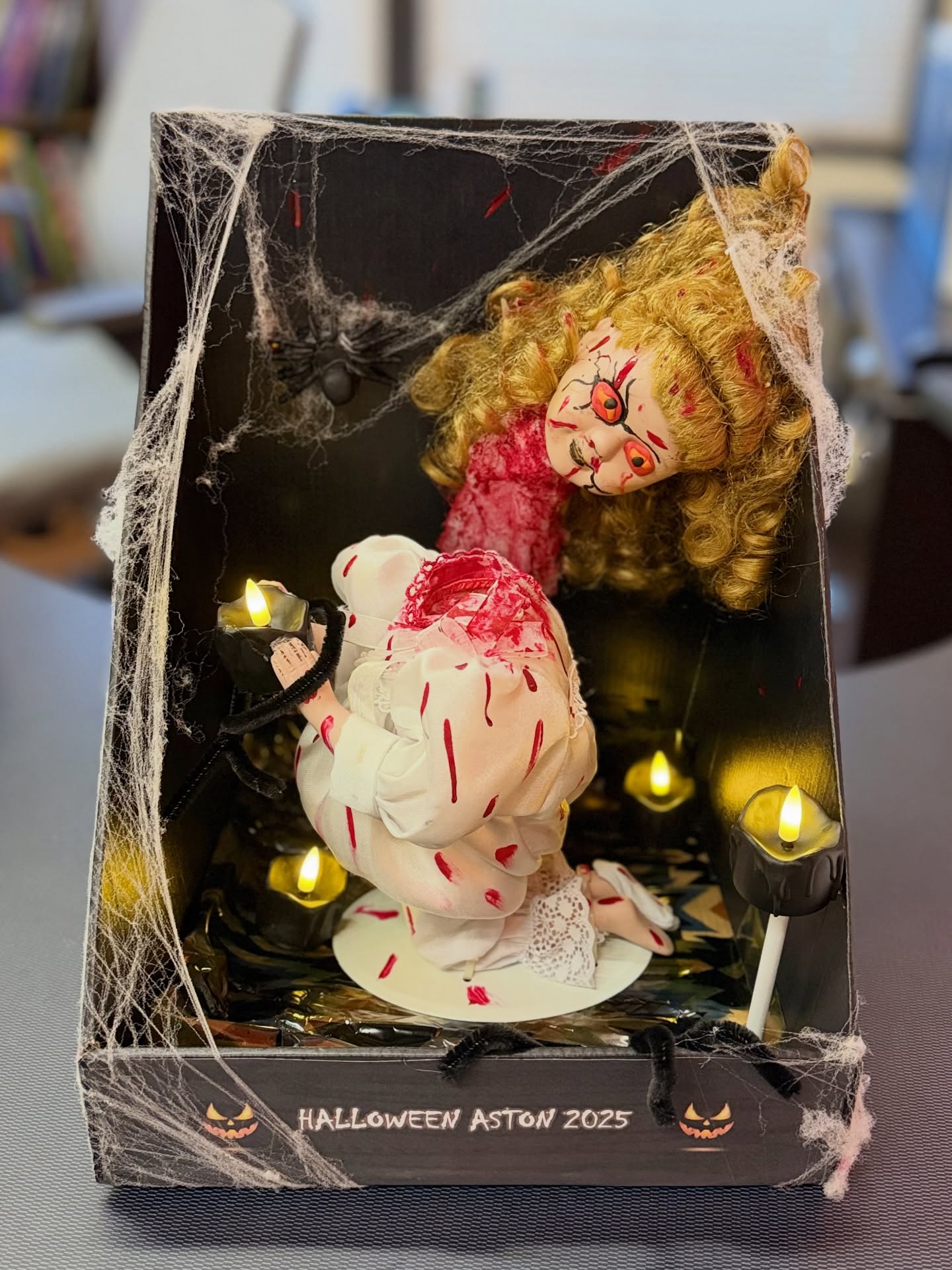 🎃 Fernanda and Olga