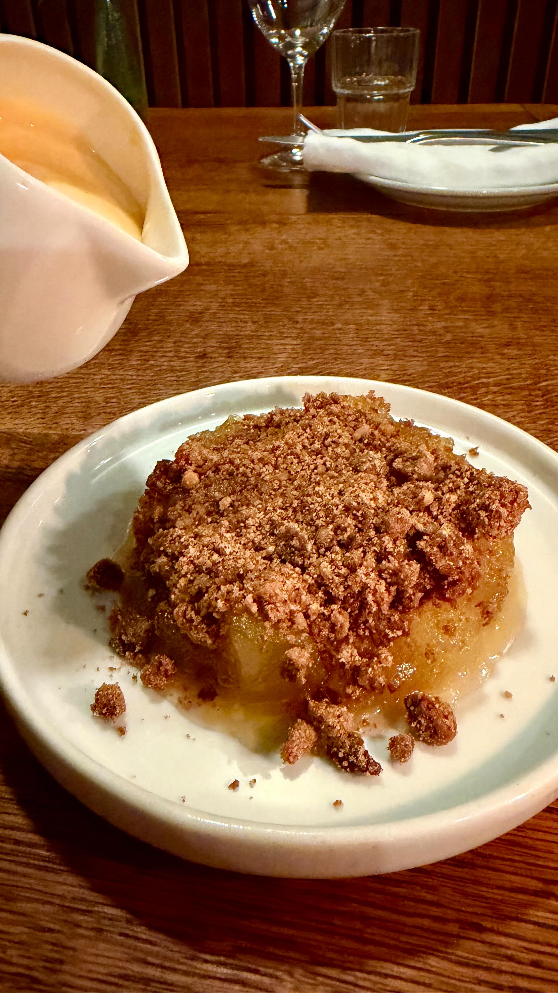 Brandy apple, crumble & custard