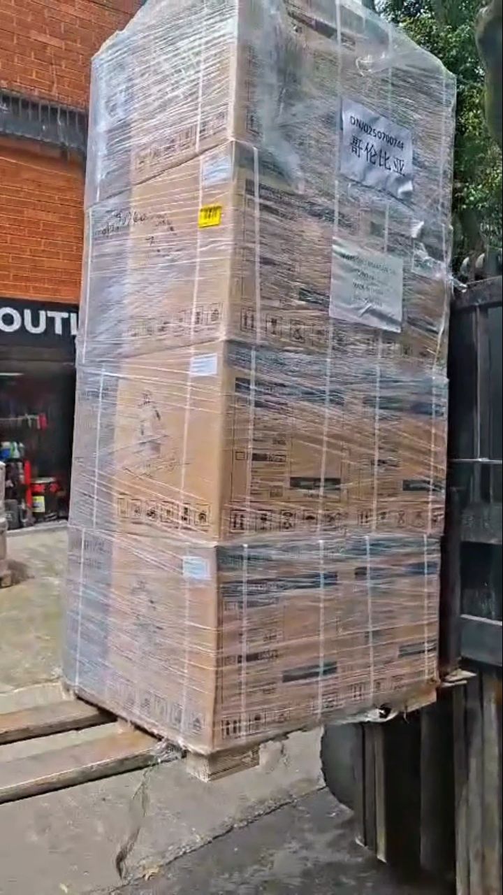 🚨 ¡Atención, familia B-Max 🚨
💦 ¡Acaban de llegar nuestras HIDROLAVADORAS nuevas! 💪
Viene mucha mercancía con precios increíbles 😍
📍Visítanos en Cra 65 con Calle 20, Guayabal – Medellín
¡No te lo pierdas! 🔥
#BMaxOutlet #OutletAutomotriz #Hidrolavadoras #LlegaronLasNuevas #Autos #CarWash #Medellin #Guayabal #Ofertas #LimpiezaAutomotriz #CarDetailing #Colombia #Descuento #NuevosProductos