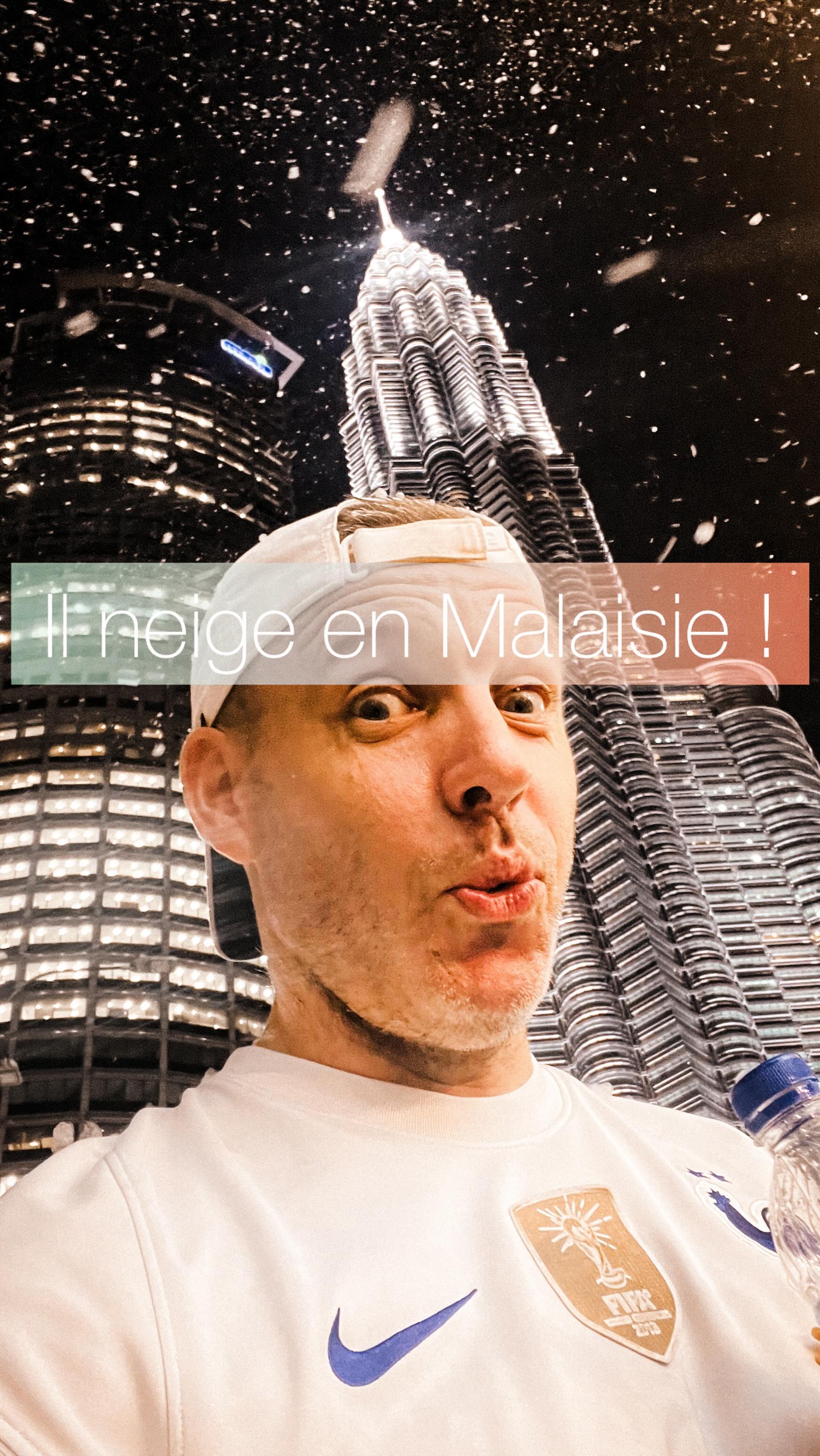 Saleté de réchauffement climatique ?
Près pour l’hiver en #malaisie à #kualalumpur ?
1ere fois en 10 ans ! J’attends vos meilleurs commentaires 😂
