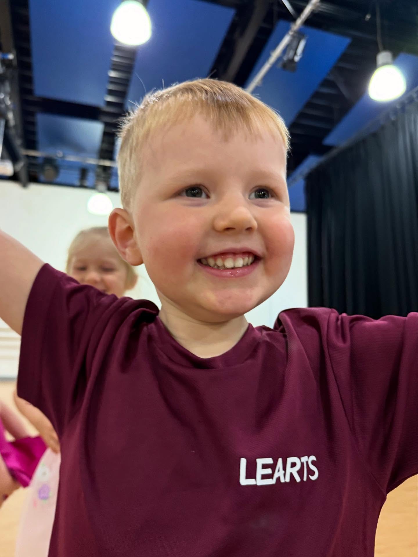 ✨ Pure joy in motion!
Our little performers bring so much energy and confidence to every class - growing in creativity week by week👏🏻
Come and try a class!
We offer free trial sessions - the perfect way to experience the magic of Learts Theatre.💫
📍 East Grinstead
💻 www.learts.co.uk
📧 info@learts.co.uk
📞 07309 937302
#LeartsTheatre #CreativeKids #EastGrinstead #PerformingArts #ConfidenceThroughCreativity #MiniPerformers #LeartsFamily #FreeTrial #DanceDramaSinging