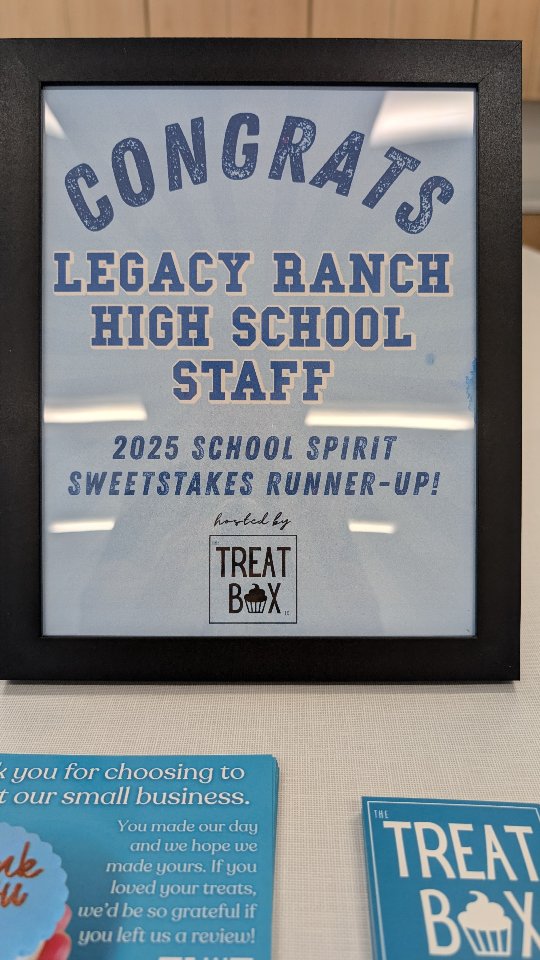 Congratulations to Legacy Ranch High School, our second School Spirit Sweet Stakes winner! 🎉💜
We loved creating this sweet spread — cookie cake, brownies, and mini cupcakes — to celebrate your amazing staff and all the heart you bring to your students every day. 💛
Should we do this contest again next year? Let us know below! 👇
#LegacyRanchHighSchool #TheTreatBoxTX #SchoolSpiritSweetStakes #LibertyHillTX #TeacherAppreciation #SweetCelebration #LibertyHillBakery #BestOfLibertyHill