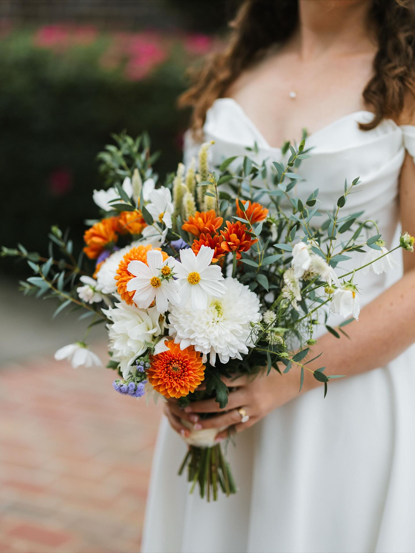 This was what my friend calls a God Wink. The bride emailed me and ordered her bridal bouquet and bridesmaid bouquets. She gave me complete creative liberty and said she had no preference on the type of flowers, colors or style. 😳 While that’s every designer’s dream, it’s also pretty intimidating since you don’t know what to aim for. We literally walked out to the garden, harvested whatever was blooming and designed the most perfect bouquets for this bride and her bridesmaids!
The crazy part is she didn’t even tell us the color of the dresses. The fact that so many amazing dahlias in the perfect colors bloomed just at the right time for this wedding day is such a lovely gift from the Lord. 💕
📸 credit: Eugene Svirhun
#godwink #indigoirisfarm #belmontwedding #gastoniawedding #lakewyliewedding #cloverwedding