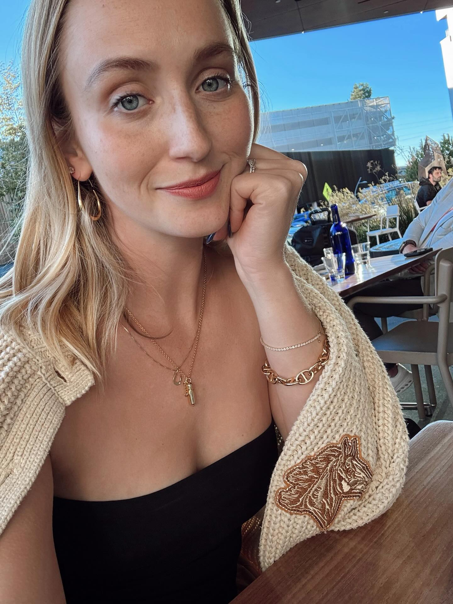 Fall’s greatest hits so far
-Current jewelry stack @kavachadesigns
-The RL boots that hit every year
-Small indulgences 🍩
-A lil glam
-Colors 🍁
-The best bun in town
-Teddy’s team spirit 🧡
-where I come back to myself
-misty morning walks
-current breakfast obsession: pumpkin bagels
-cozy cuddles