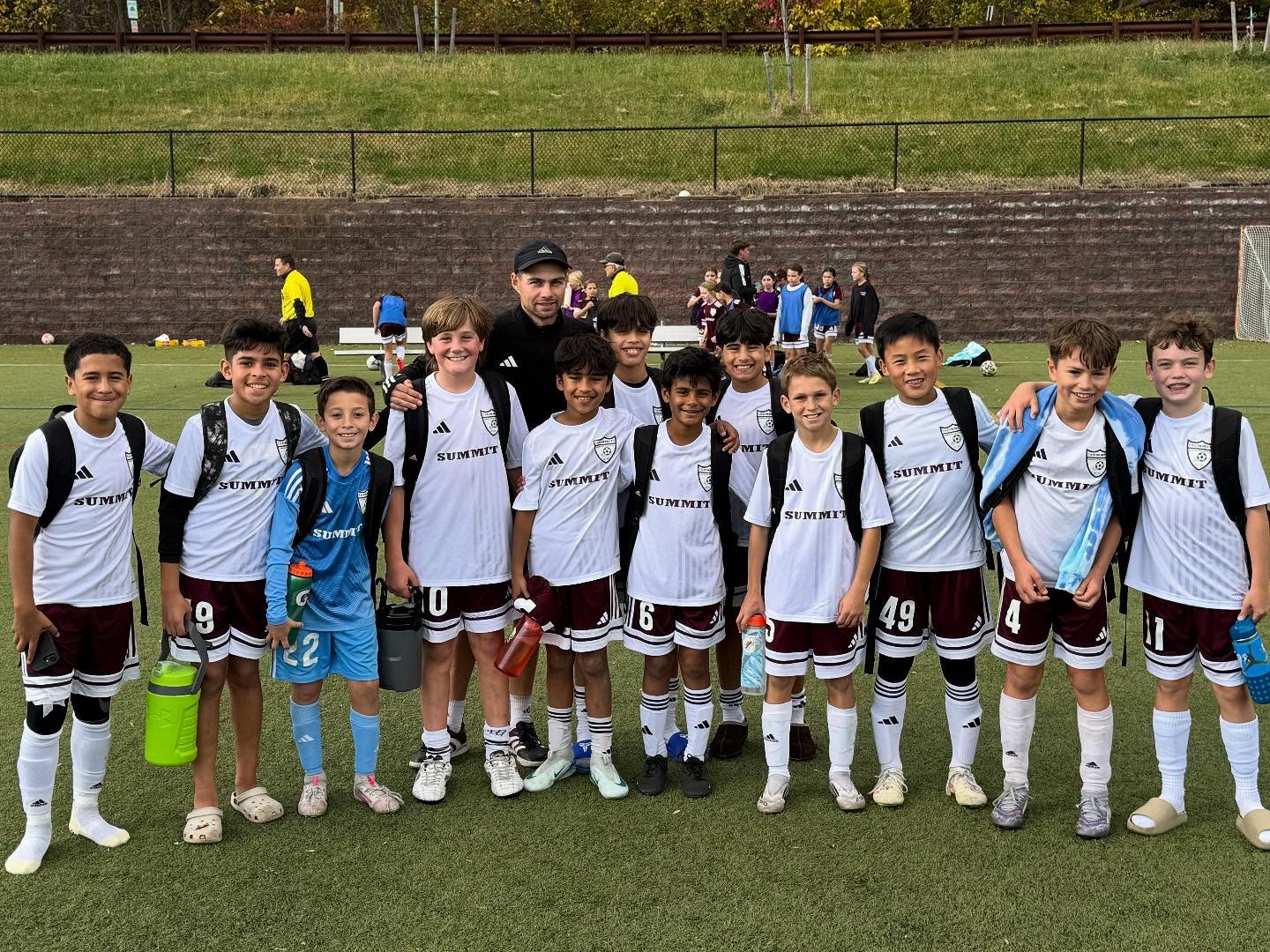 U12 Real Madrid had an eventful weekend. They staged a 3-goal comeback and scored in the final seconds to earn a tie with their undefeated league opponent. The players also volunteered as ball runners for Friday’s SHS Boys Varsity game. Great job boys!