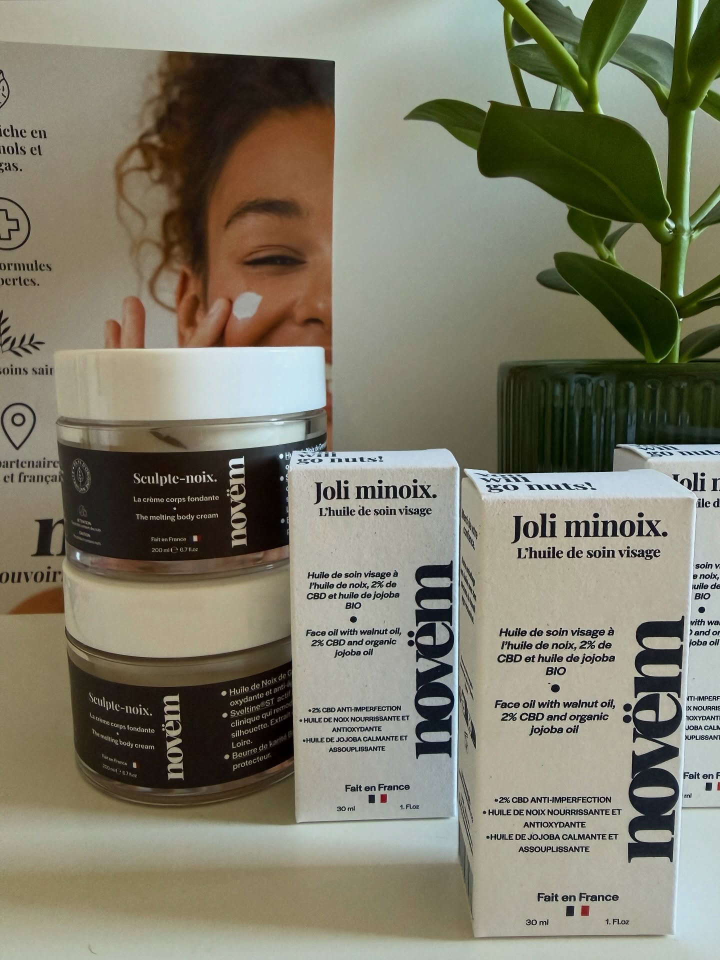 Nouveauté au cabinet 🫣🔥
Je deviens partenaire de la marque @novemlab 🤩
Novëm est une marque française de cosmétique, originaire de Grenoble ! Les produits sont conçus autour d’un ingrédient phare : la Noix de Grenoble !
Des produits made in France 🇫🇷 aux bienfaits antioxydants et régénérants 🤩
Retrouvez au cabinet :
- l’huile de soin visage : idéal pour les peaux sensibles, réactives et sujettes aux rougeurs !
- la crème corps raffermissante : hydrate, nourri, raffermi et améliore la tonicité de la peau !
Ces produits seront intégrés à vos soins corps et visage pour encore plus de résultats 😍
Dis moi en commentaire si tu as déjà testé les produits ⬇️
@novemlab
#novëm#soinscorps#soinsvisage#body#minceur#cellulite#beaute#skincare#noix#omega3#bienêtre#cosmetics#beauty#madeinfrance