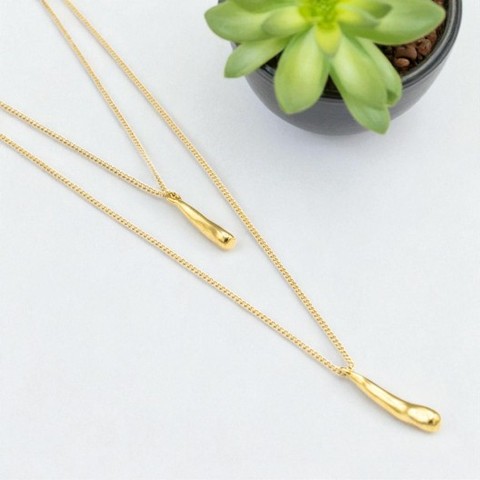 Elevate your everyday look with Volta Ferrè's stunning jewelry! 🌟 Whether you're dressing up for work or just out with friends, our unique pieces are designed to make you shine. Discover sustainable and stylish options that fit your budget beautifully. ❤️ Check out our curated collection here: https://www.voltaferre.com
#EverydayJewelry #SustainableStyle #AffordableLuxury