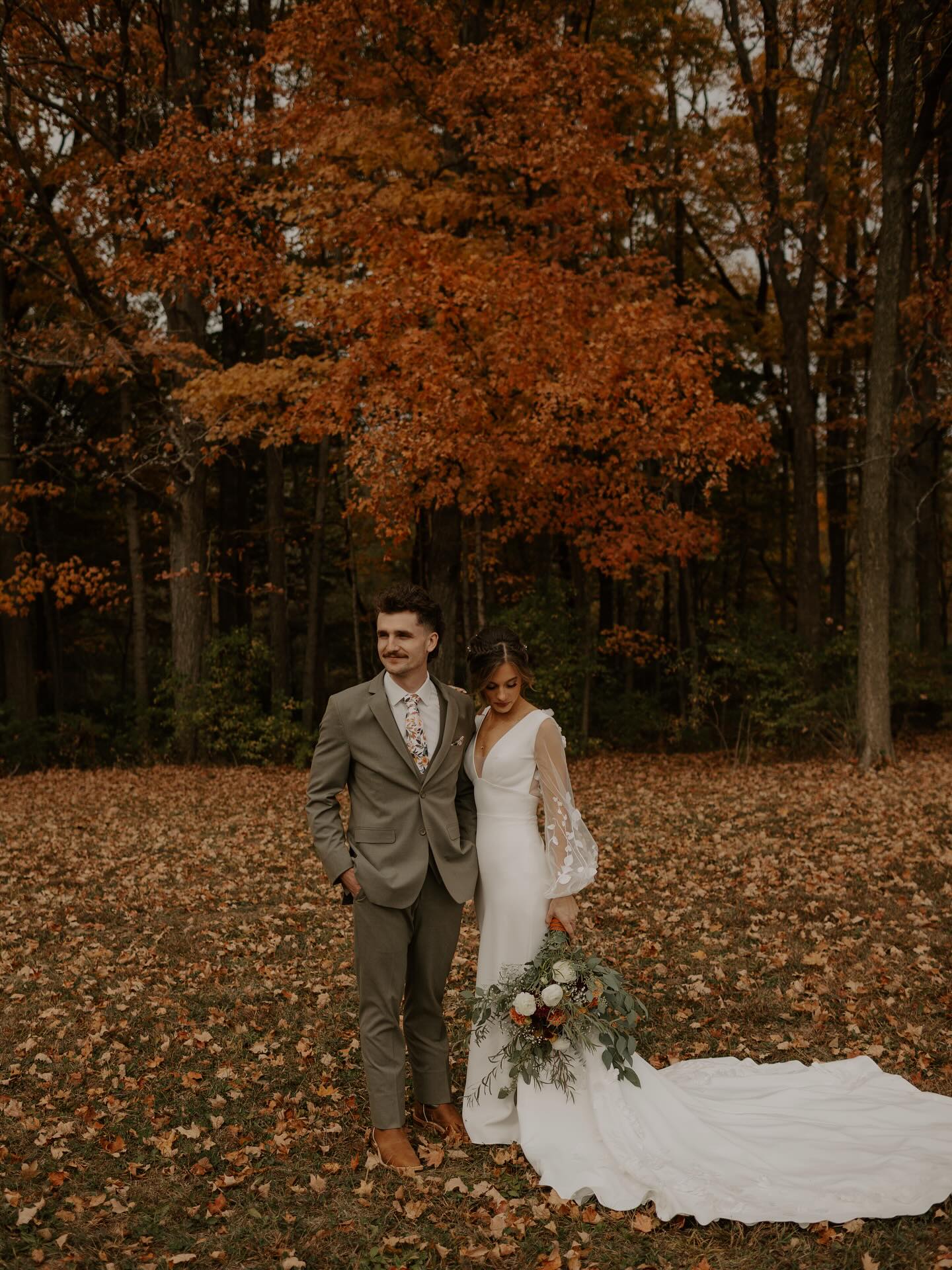 Emma and Michael’s wedding day was nothing short of perfection! And can we talk about THE most perfect Fall day! What an honor it was to capture their beautiful day filled with so many friends and family and so much just and laughter.
