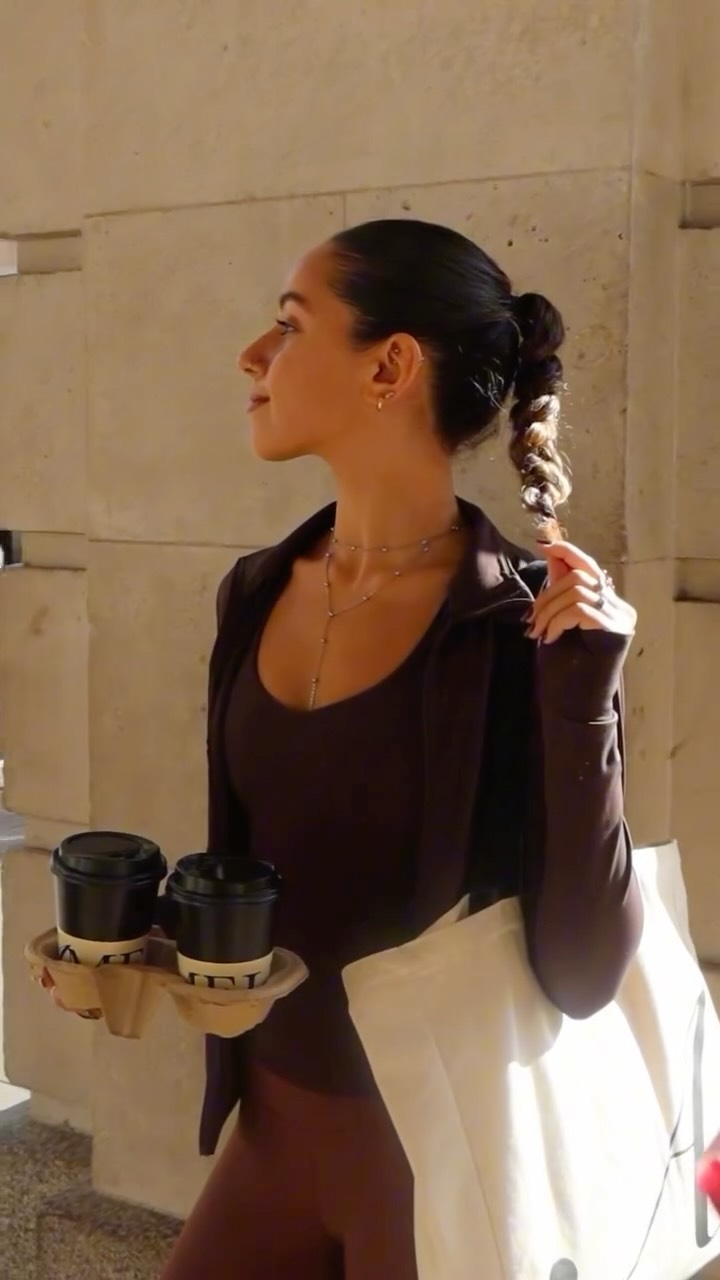 Day with Amelia ✨
#instavid #tourist #sevendials #bestcrepes #bestcrepe #creperie #nutella #chocolate #chocolatecrepe #melted #instadaily #icedcoffee #icedlatte #icedmocha #mocha #bestcoffeecoventgarden #bestcoffee#weekends #weekendvibes #desert #instagood #instafood #coffee #matcha