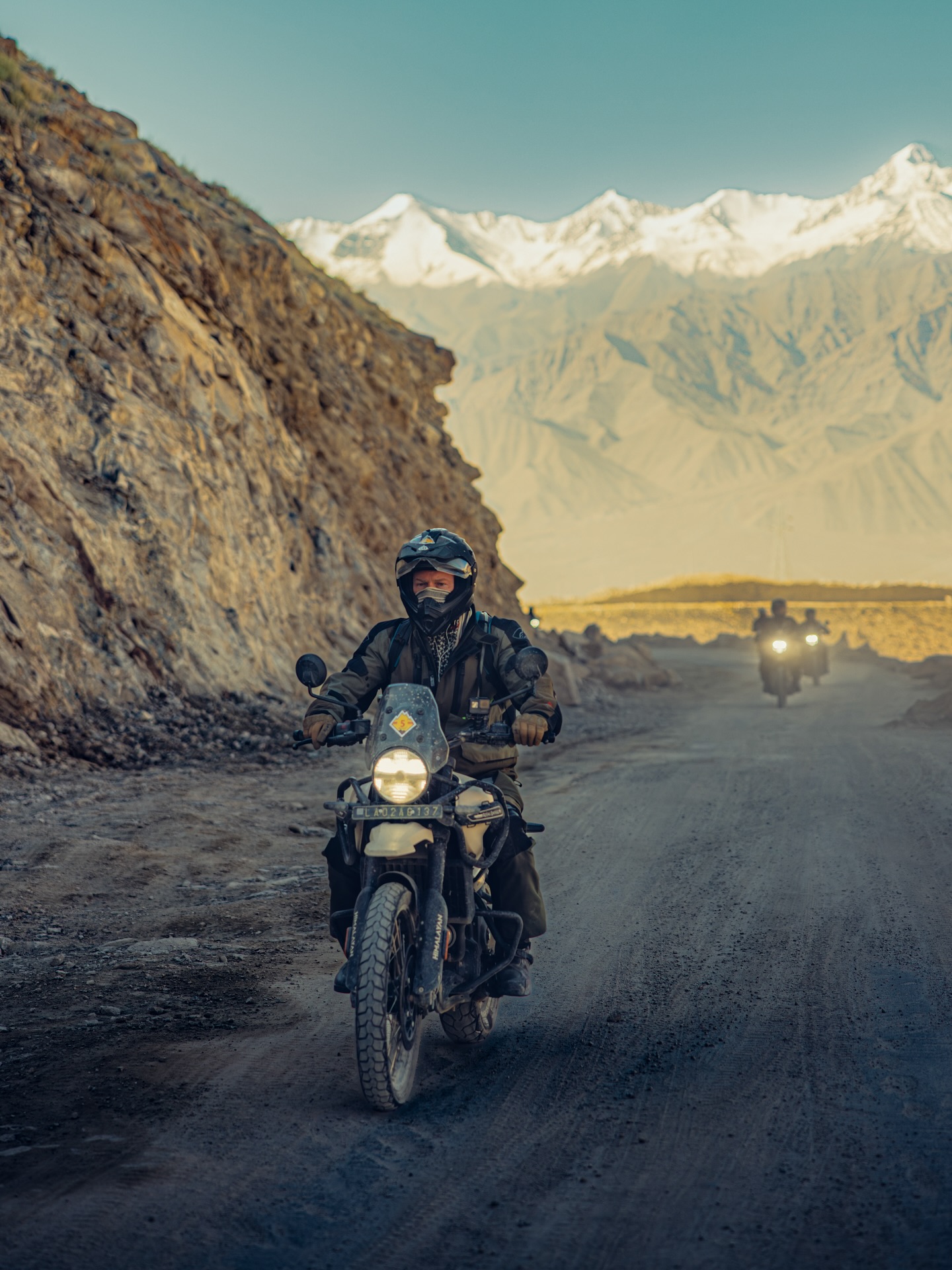 The free soul is rare, but you know it when you see it - basically because you feel good, very good, when you are near or with them.
#adventure #adventuremotorcycle #royalenfield #himalayas #himalayan #royalenfieldhimalayan #indian #indianhimalayas
