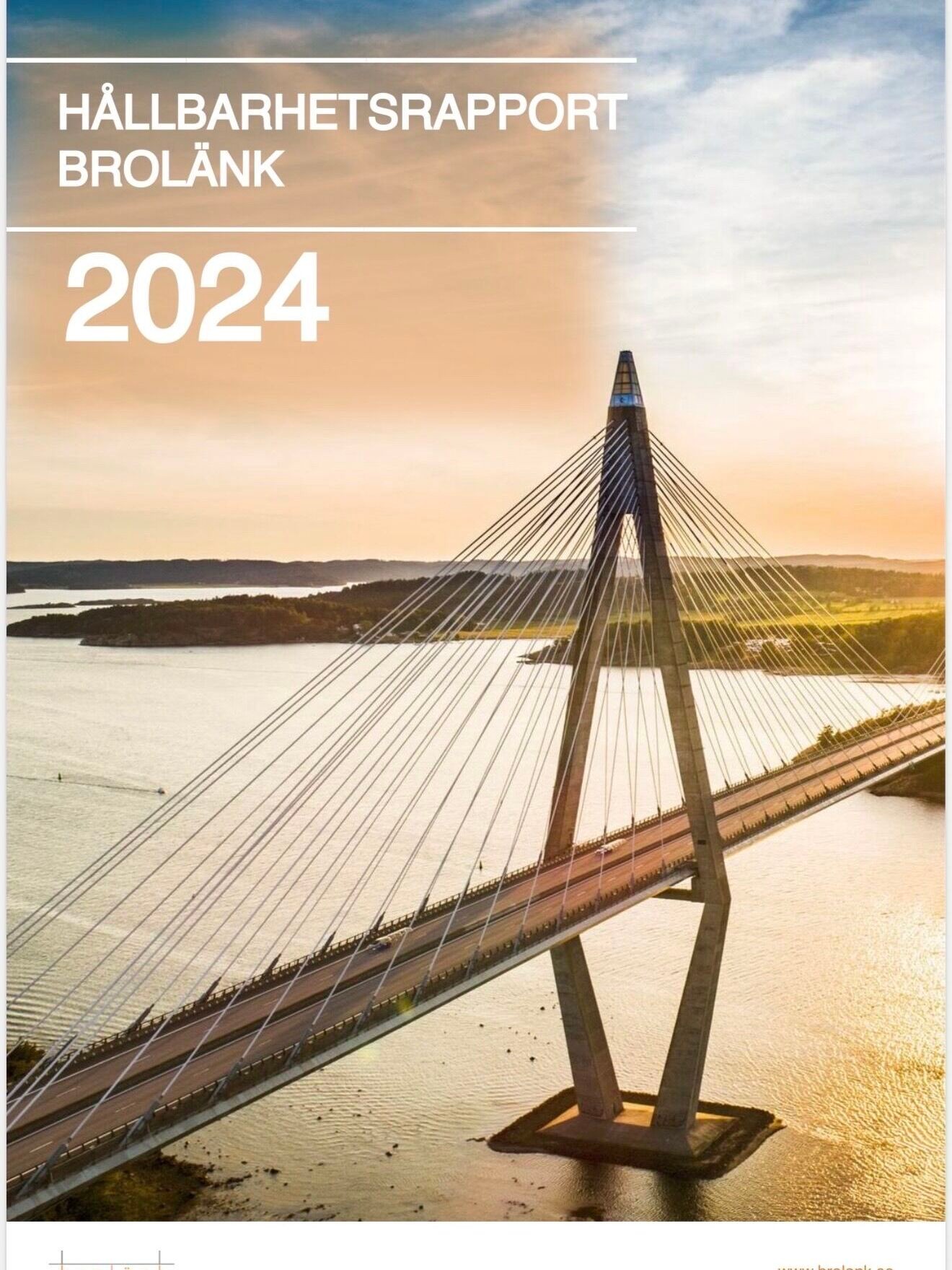 🌿 Brolänk Hållbarhetsrapport 2024 – För en framtid som håller.
På Brolänk ser vi hållbarhet som mer än ett ansvar – det är en del av vår identitet och vår drivkraft framåt.
Vi tror på innovation som gör skillnad, på val som värnar miljön och på partnerskap som stärker både människor och samhällen.
I vår hållbarhetsrapport för 2024 presenterar vi de steg vi tagit – och de mål vi siktar mot:
✅ Minskad klimatpåverkan: Vi har reducerat våra CO₂-utsläpp genom energieffektiva lösningar och hållbara transporter.
✅ Förnybar energi: En allt större andel av vår verksamhet drivs nu av förnybara källor.
✅ Cirkulärt tänk: Vi arbetar aktivt med att återanvända, återvinna och minska avfall i hela vår värdekedja.
✅ Socialt ansvar: Vi främjar en trygg, inkluderande och etisk arbetsmiljö – både inom Brolänk och hos våra samarbetspartners.
Hållbarhet är inte en punkt på agendan – det är vår väg framåt.
Vi tänker långsiktigt, agerar ansvarsfullt och bygger lösningar som håller – för våra kunder, våra medarbetare och för kommande generationer.
📘 Läs hela Brolänks hållbarhetsrapport för 2024 www.brolank.se
Tillsammans skapar vi en starkare och mer hållbar framtid. ✨
#Brolänk #Hållbarhet #Miljö #GrönOmställning #Ansvar #InnovationFörFramtiden #motnyamål