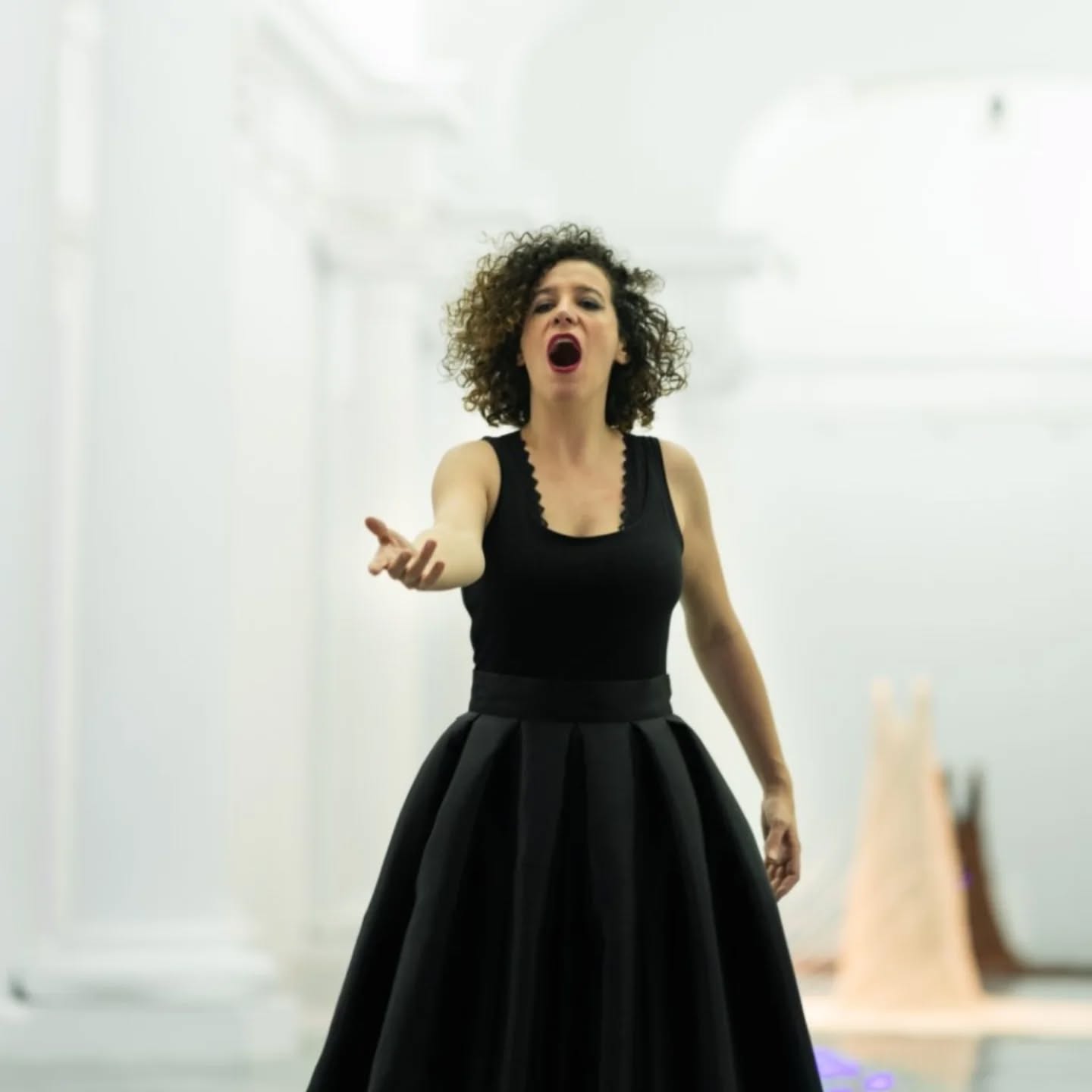 🎼FESSMadrid 2025
~ Dolcissimo sospiro ~
Elia Casanova, soprano
Delirivm Musica
Beatriz Amezúa, violín
Rocío López, cello
Diego Fernández, clave
Juan Portilla, flauta y dirección
Sábado 25 Oct
19 30h
Ateneo de Madrid
Más info y entradas en
www.silvadesirenas.com
______
#FESSMadrid #SilvaDeSirenas #MúsicaAntigua #UnEspacioParaElArte @sopranoelia @delirivmmusica @diego_clave @beamezua #RocioLopez