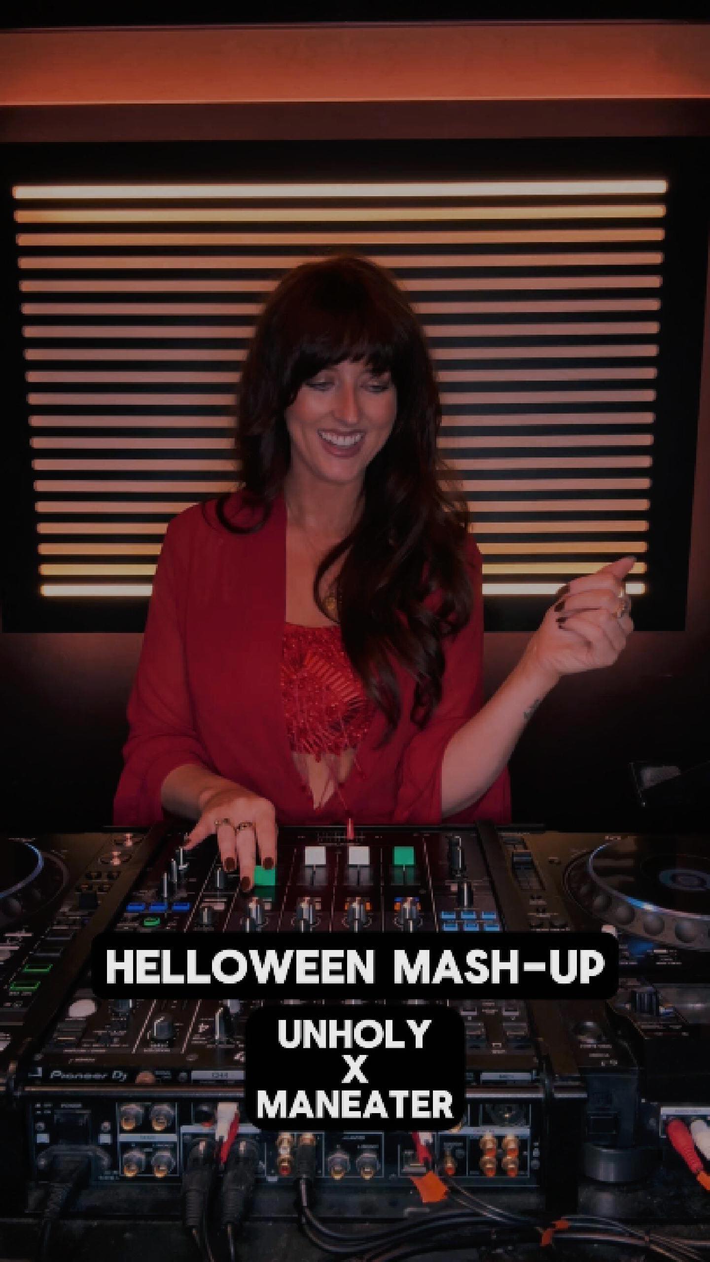 Two sinful songs but a match made in Halloween heaven 🥀
My full Halloween mix is on soundcloud to get you in the spookeh mood x