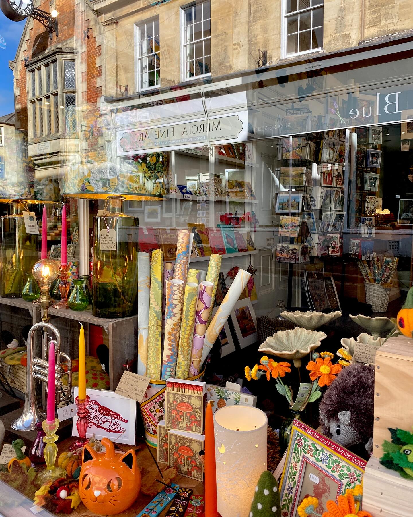 Reflections of Winchcombeโs beautiful High Street melting into our window full of autumnal goodies.
๐๐๐
Swift Art & Design
18 High Street
Winchcombe
GL54 5LJ
From now on we will be open on Mondays again!
Monday-Saturday
10am-4pm
#swiftwinchcombe #swiftcotswolds #shopsmall #shophandmade #shopindependent #supportindependent #swiftartanddesign
#winchcombeshopping #winchcombe #visitwinchcombe #winchcombecotswolds #autumnalcotswolds #autumnshopping