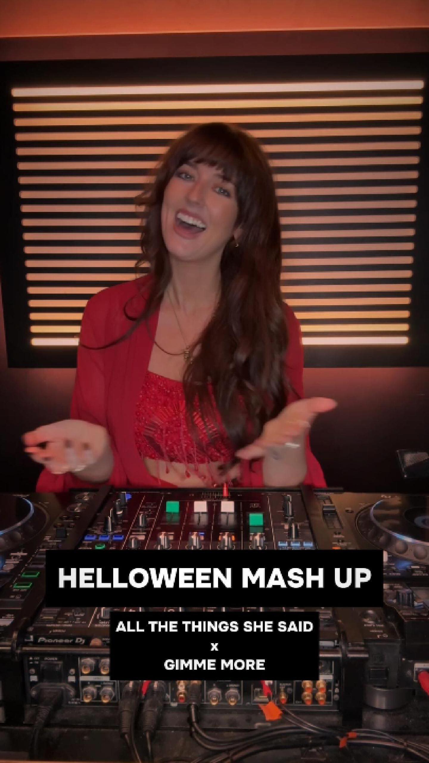 🎃 Spooky SZN is here 👻
A little Halloween inspired mash-up including our Queen @britneyspears
Christmas is great and all but I FINALLY feel like our girl Halloween is getting the draw out attention she fully deserves don’t you think?
I am beyond excited this year to be back at the @theclaphamgrand SELLOUT Halloween party with @sillybtchdisco - let’s go ghouls x