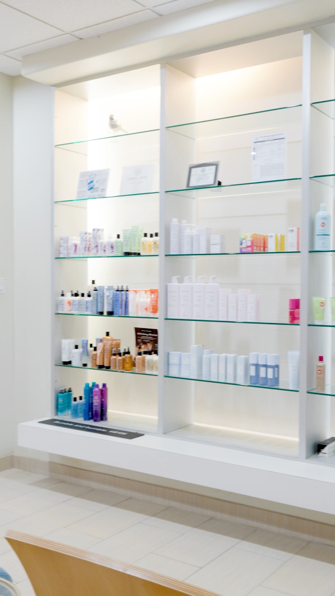 At Avalon Spa & Salon, we’ve created a space where luxury meets wellness. ✨
From our modern installations to our handpicked, high-quality products, every detail is designed with you in mind.
💇♀️ Hair 💅 Nails 💆♀️ Massage 🌸 Skincare
All under one roof, your one-stop shop for beauty, self-care, and relaxation.
📍 2645 Cornerstone Blvd, Edinburg, TX
📞 (956) 630-4772
#AvalonSpaSalonRGV #RGVHairByAvalon #RGVHairstylist #RioGrandeValleyHair #HairGoalsRGV