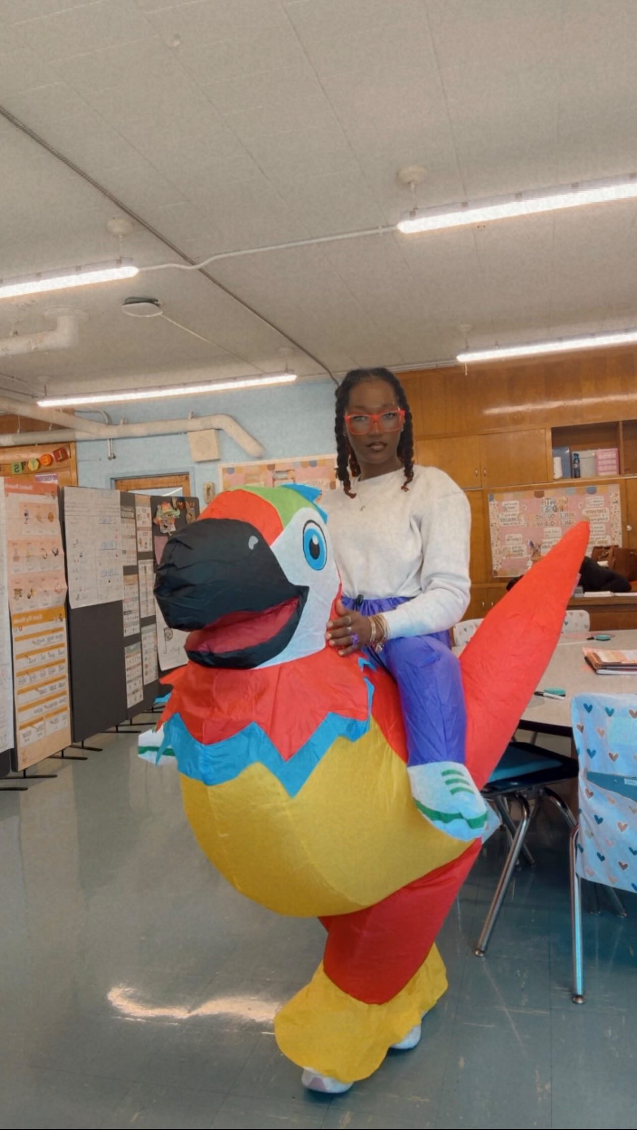 When I say I work with some of the BEST educators… this is what I mean!
We teach with purpose, laugh hard, and dance harder. 🤣💃🏽🎈
#fyp #literacyintervention #teacher #ganggang #explorepage✨ #inflatable