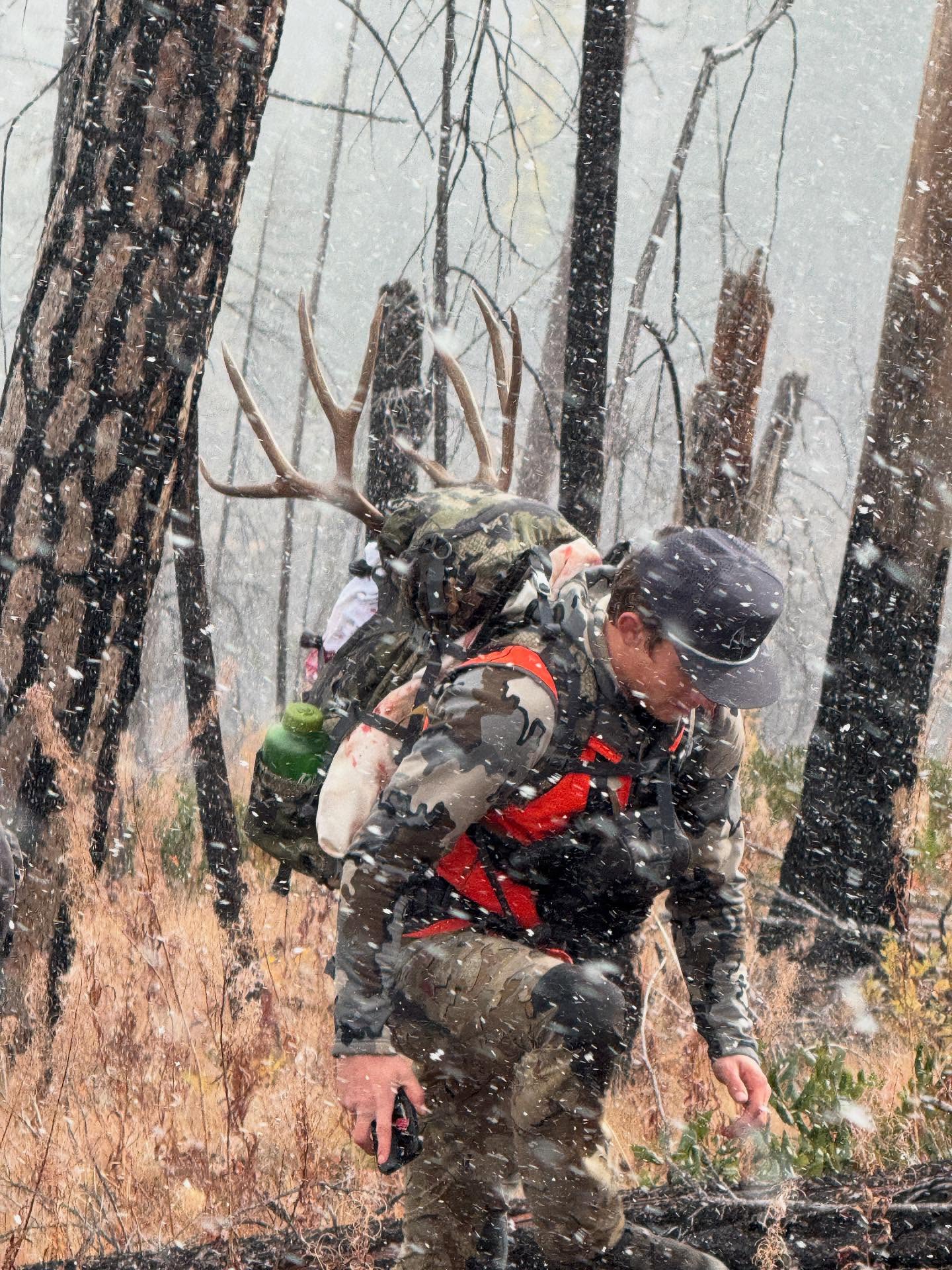 RIFLE OPENER // Jett took down a great Montana buck this weekend with his dad, and we got the opportunity to help pack him out.
Feeling grateful for this beautiful country, one crazy tough pack out, and the fun memories we made along the way.
Cheers to keeping the freezer full, Jett! Nice work babe.
Sean, you’ve built these boys into tough, mountain goat men just like you..🐐
Thank you for being the BEST dad.
#montana #muley #venison #familyfunday #bringtheboom