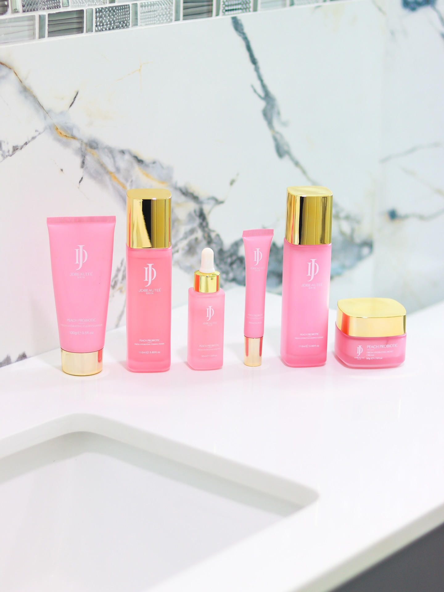POV: You just stepped into your soft girl skincare era 💅🏽💧
Glowing skin starts right here — and it’s dressed in pink and gold. 💖Our JDSkin 6-piece Peach Probiotic Set was made to give your skin the love it deserves — from a deep cleanse to that silky, glass-skin finish.
Infused with probiotics + peach extract to hydrate, rebalance, and bring your natural glow back to life 🫧
✨ Cleanser. Toner. Serum. Eye Cream. Essence Lotion. Moist Cream. Six steps, one word: glow. 🫧🧖🏽♀️
Because luxury skincare isn’t just about how it looks on your shelf — it’s how it makes you feel every single day 🌸 Drop a 💖 if you’re claiming your glow era this week, and tag us when you start your routine — your skin will thank you later 💕
#jdbeautee #explore #hydratingskincare #pinkskincare #skincaretips101 #hydratingcleanser #plantbasedskincare #koreanskincareroutine #skincaresale #skincareaddiction #skincareaddicts