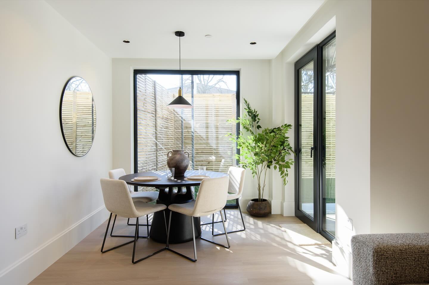 With bold architecture, design-led interiors, and a growing community already taking shape, ArtScene is more than just a new address - it’s a place to live well.
Viewings via @core.london and @astonrowe