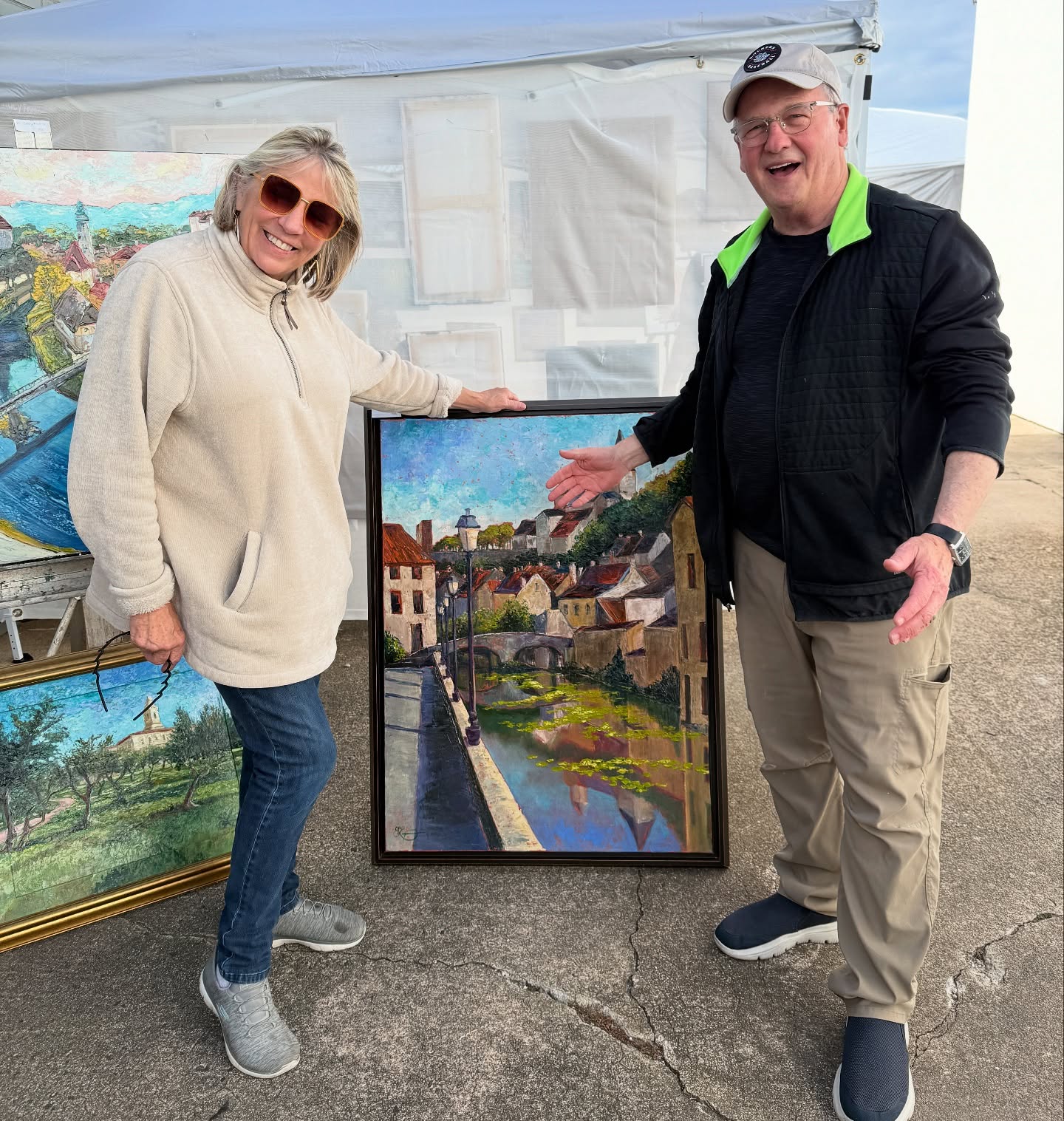 Art Market at Studio 136 Gallery today- Beautiful sunny day ☀️Thank you to all the artist & visitors that attended.
🎨
@studio136gallery #artmarket #artist #colour @syboracles @syborgian.arts @connieloganart @stacy7968 @lauriemendenhall @terri.millard @meghansink22 @gcarboneart @stories_in_paint #tarotcardreading @erinhansonartist #highpointnc @erinhansonartist @stories_in_paint