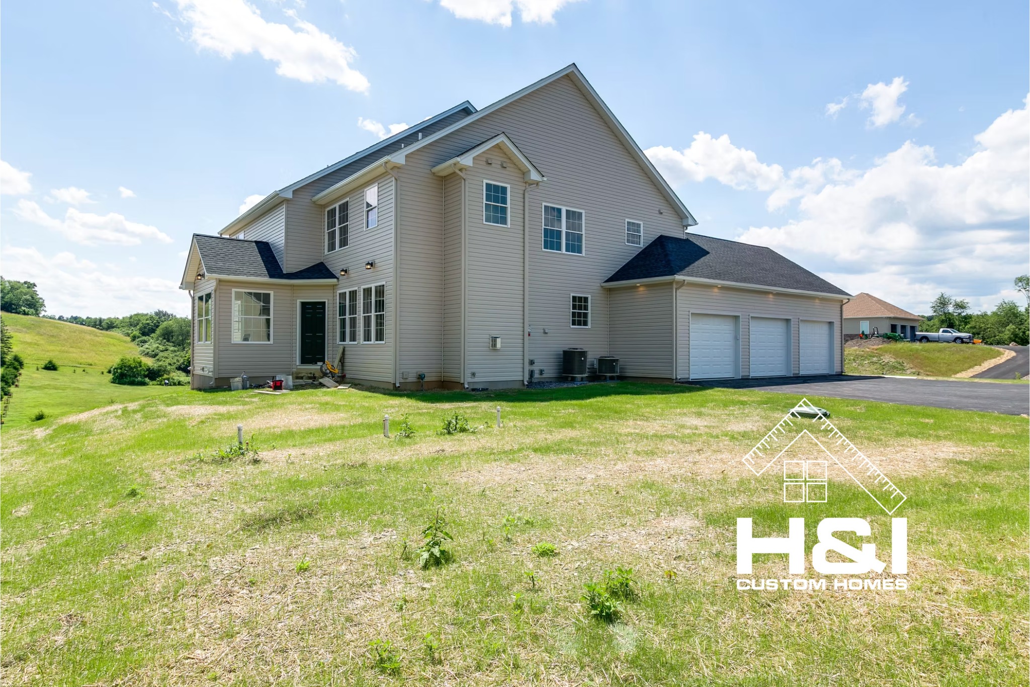 ✨ The Gleason Floor Plan ✨
Modern design meets timeless comfort.
🏡 3 Bedrooms | 🛁 2.5 Bathrooms | 📐 3,311 Sqft
Spacious, inviting, and crafted for living — The Gleason blends open-concept style with functional details for the way you live.
💬 Ready to start your custom build? Let’s make your dream home a reality.
#handicustomhomes #luxuryliving #custombuild