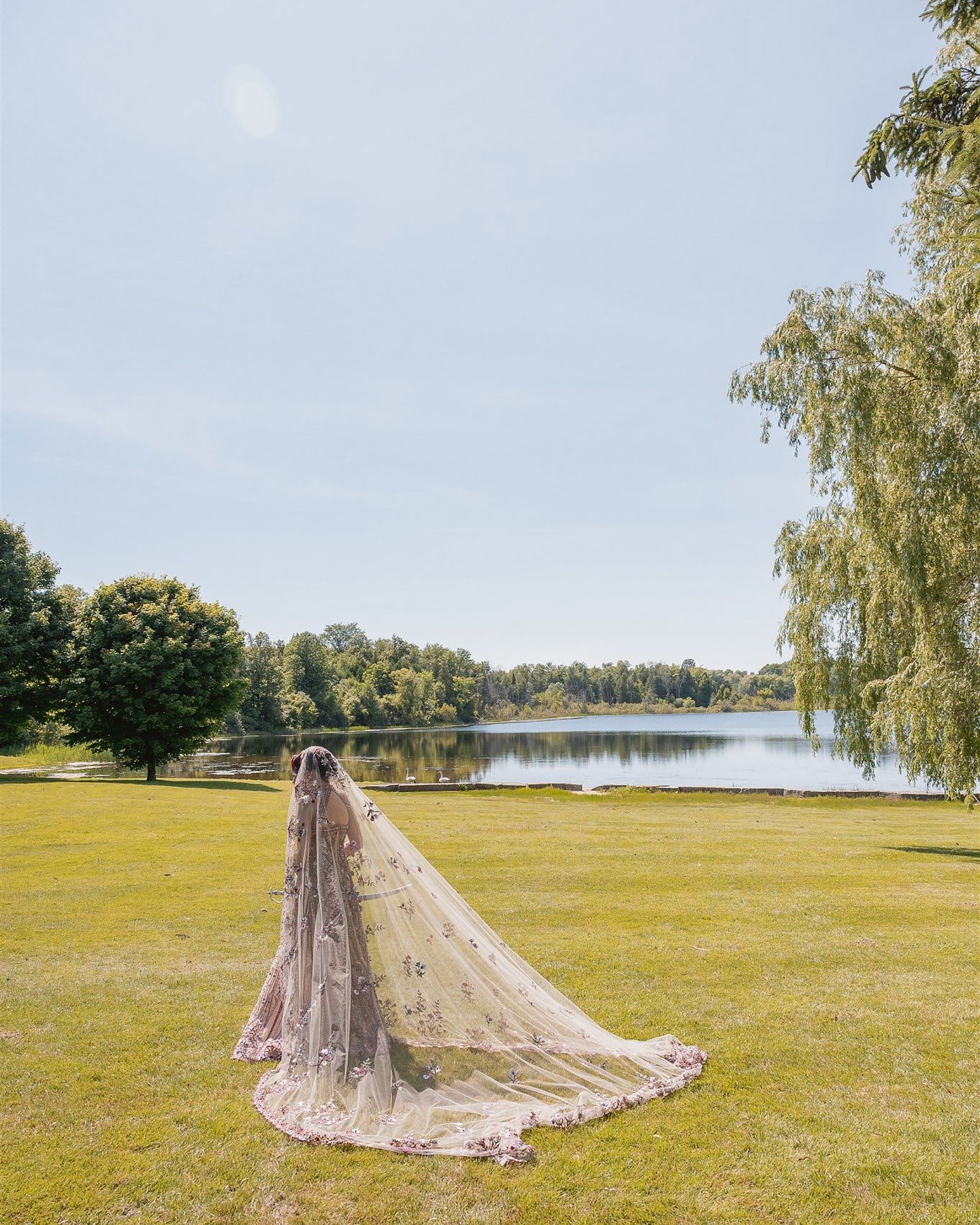 A moment for the bride❤️
Photography: @sollisstudio
For: C & T
@dangitscrystal
@bijievents
@judylim.makeup
@makeup.by.adrienne
__________________
.
.
.
.
#wedding #weddingseason #bridetobe #engagementsession #luxuryweddingphotographer #wedluxe #graceormonde #destinationwedding
#destinationweddingphotographer #floridaweddingphotographer #miamiweddingphotographer #torontoweddingphotographer
#torontoweddingvideographer
#bridetobe #bridalinspo #editorialwedding #editorialweddingphotographer #weddinginspiration #maharaniweddings #southasianbride #southasianbridemagazine #indianwedding #explorepage
