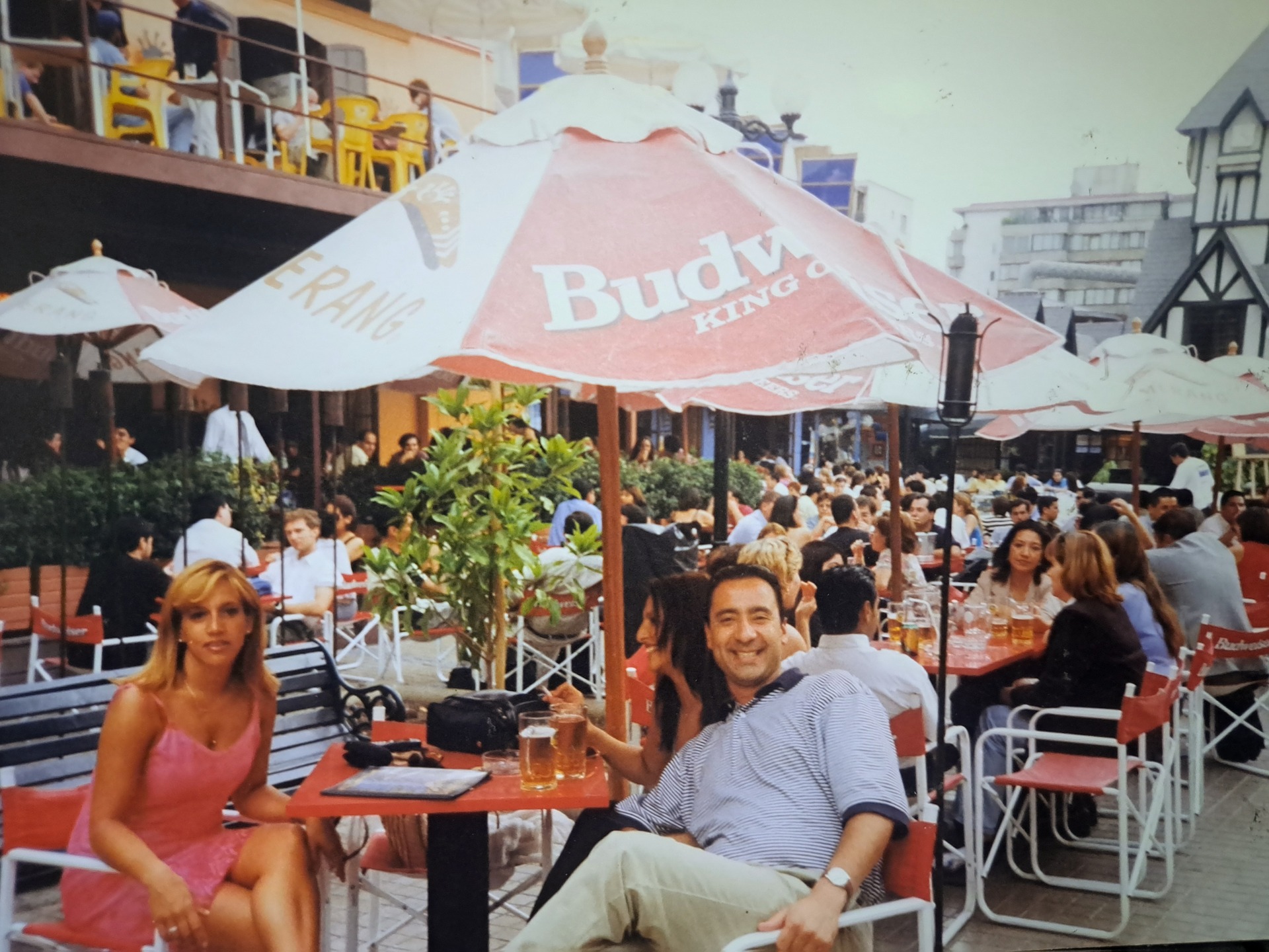 Cuando Suecia era destino seguro para los turistas, y sonaba música acorde con el público...bueno...todo tiempo pasado fue mejor....dicen.