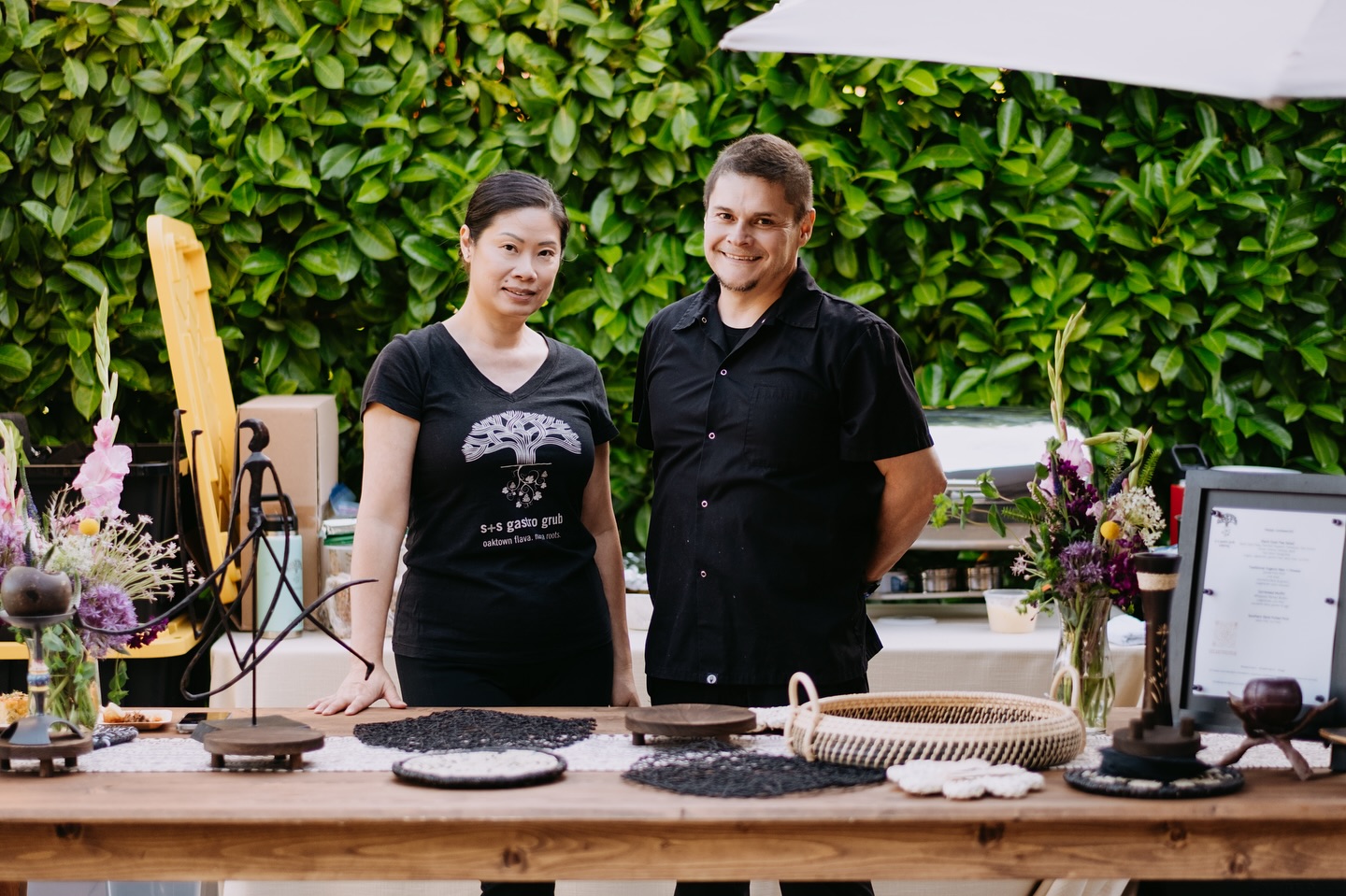 We recently received photos from the Juneteenth Open House at the @brazilianroomevents
šø: @brandirollinsphoto & @shalepics