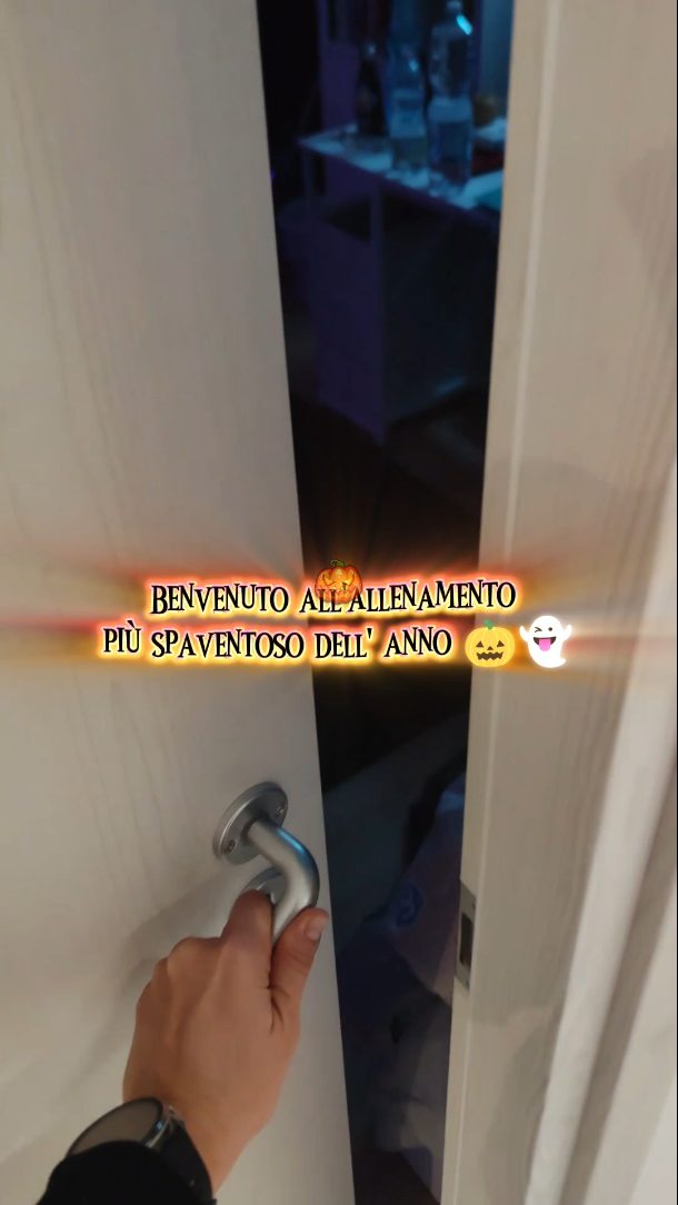 Il buio cala… ma noi ci alleniamo lo stesso 👻💪
Allenamento 🎃 da paura 🎃 in @heronforcearea 🏋️♀️
🕸️ Giovedì e Venerdì - orario regolare 8.00 / 21.00
Sabato mattina dalle 10.30 alle 11.30
👉 Scrivici in DM per prenotare il tuo posto e la tua fascia oraria (se ne hai il coraggio 😈)
📍Ci trovi in via Sandro Pertini, 5 - castello di cisterna
•
•
#halloweenworkout #heronforcearea #allenatisehaicoraggio #workoutdapaura #gymlife #functionaltraining #strengthandconditioning #spookyseason #viralreels