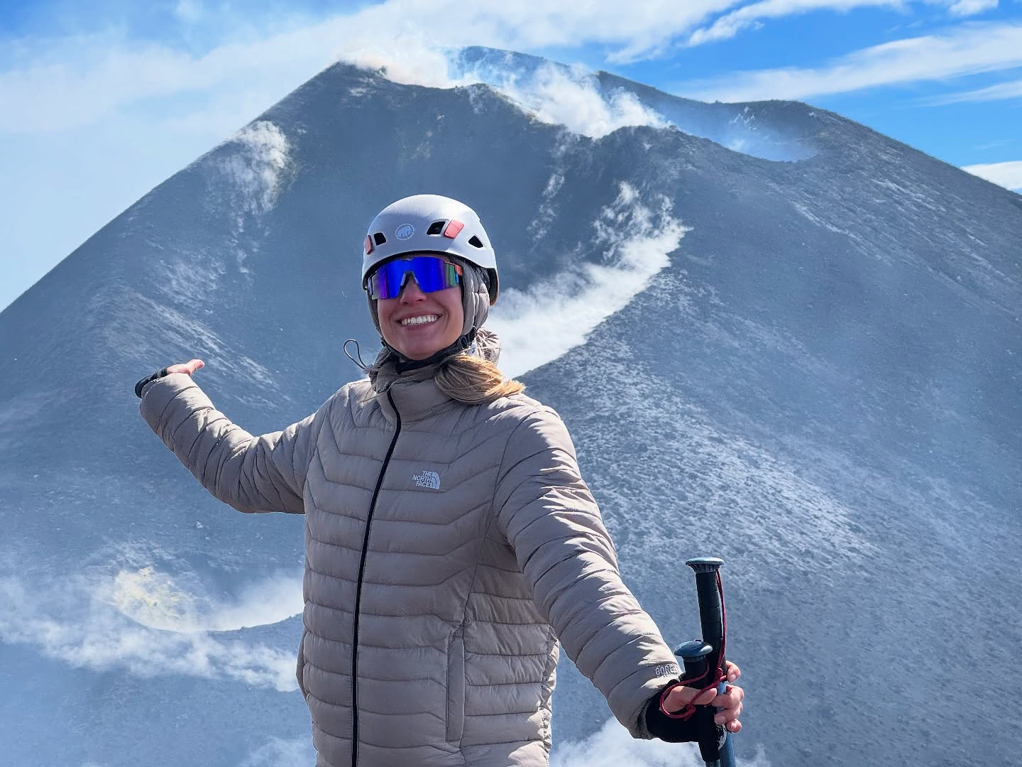 #Etna Central Craters • North Side 🥾🌋
👉Info/Prenota
🌍 https://www.etnative.com/etna-cratere-centrale
☎️ +393780861560
Ⓜ️ etnativo@yahoo.it