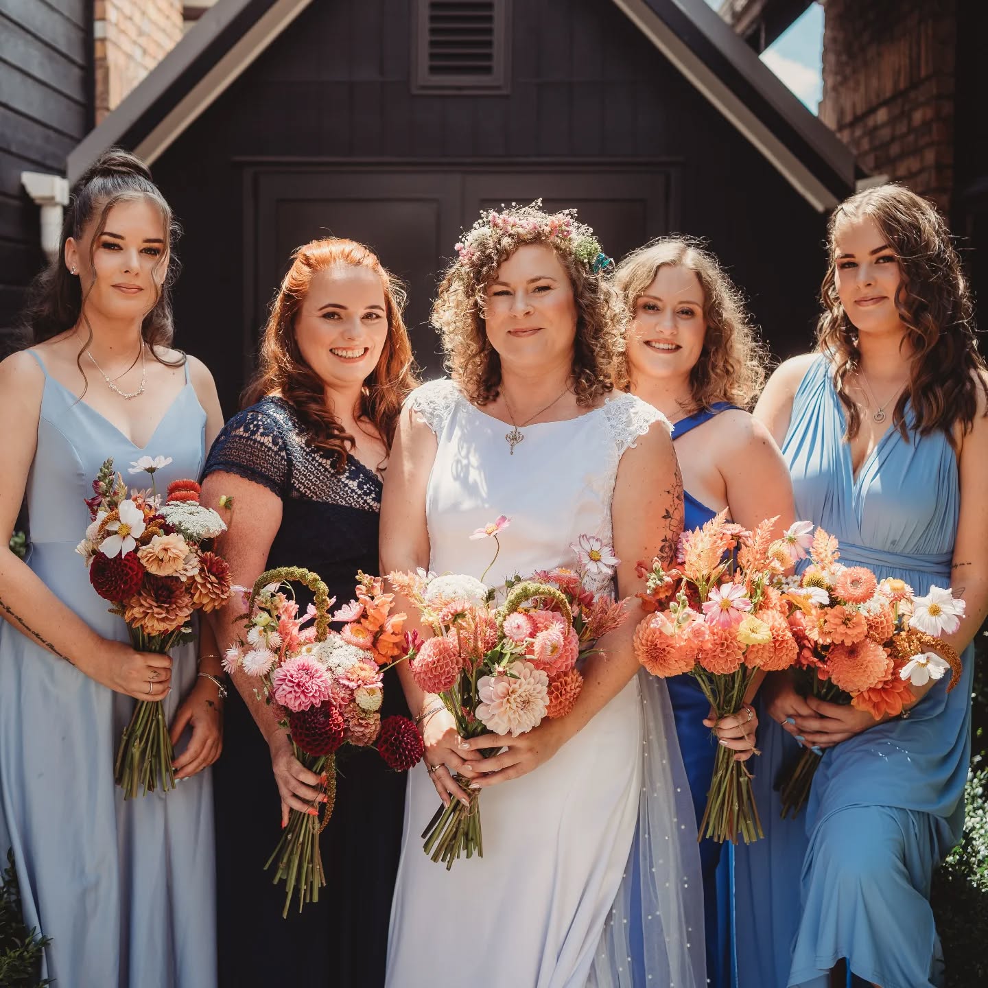 Gorgeous shot photographed by @capturedbytahlia
Makeup by @joannajohnsonartistry