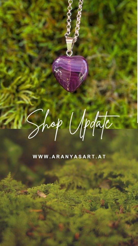 ✨ HANDWERK MIT SEELE:
Das SHOP-UPDATE ist JETZT LIVE! ✨
🌳Tauche ein in die Mystik der Natur:
Ich habe exklusive Unikate wie die Baumperlen-Kette Black Fire, die souveränen Kyra Ohrringe und den transformierenden Vayu Choker für dich vorbereitet!
🫶🏼Jedes Stück ist zu 100% in liebevoller Handarbeit in Oberösterreich gefertigt.
Deine Herzenssache: Mit jedem Kauf spende ich 10% an das Familiennetzwerk Down-Syndrom Österreich.
💫Achtung: viele Stücke sind Unikate und nur einmal verfügbar!
➡️ JETZT DEIN UNIKAT SICHERN – DIREKTER LINK IN DER BIO!
#ShopUpdate #AranyasArt #UnikatSchmuck #Baumperlen #Labradorit #Makramee #HandgemachtÖsterreich #MystischeKraft #Herzenssache #familiennetzwerkdownsyndrom syndrom #spendefürdengutenzweck #linhasitacord #oberösterreich🇦🇹 #laakirchen #besonderegeschenkefürbesonderemenschen